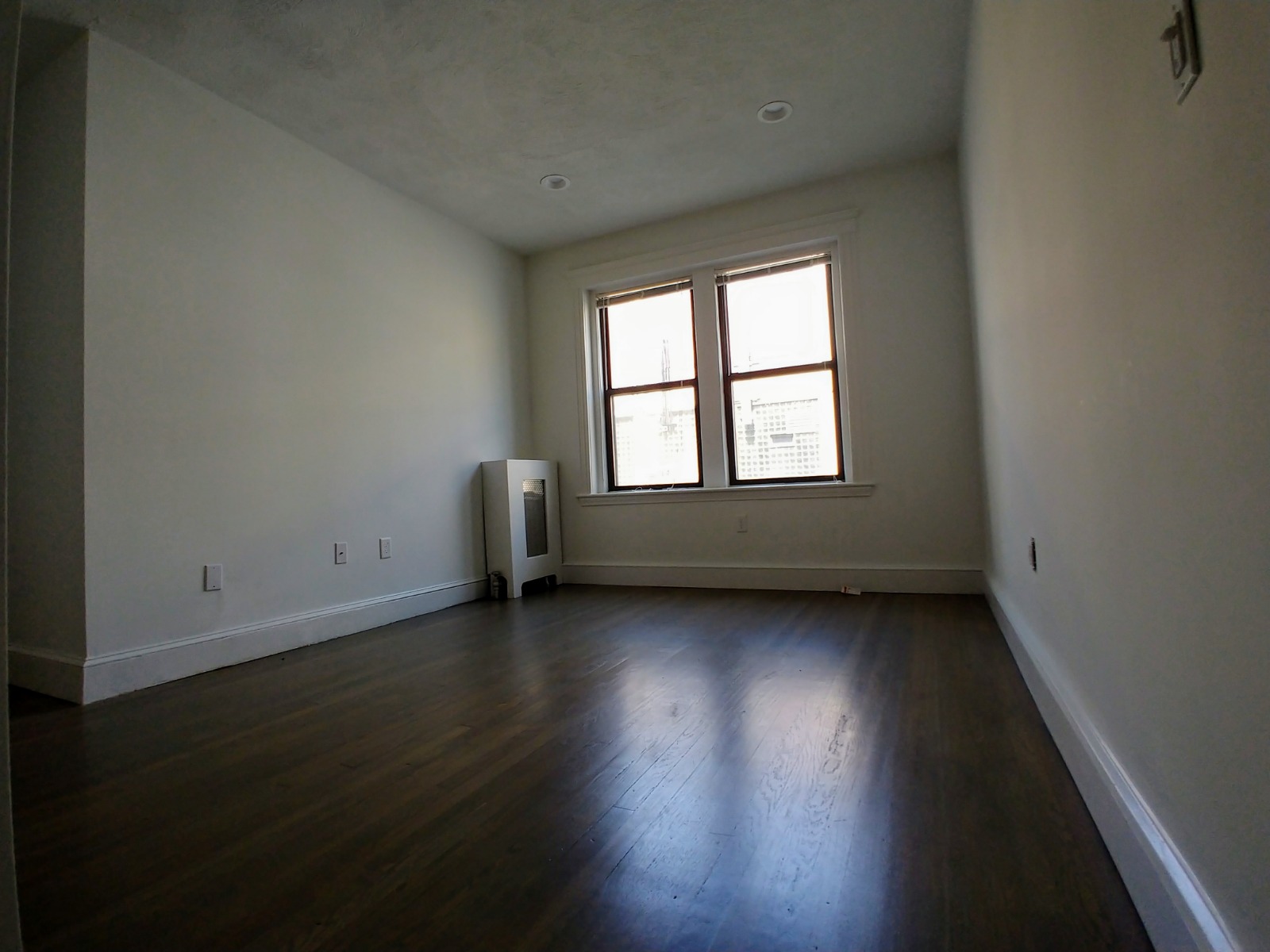 11 Peterborough St, Fenway