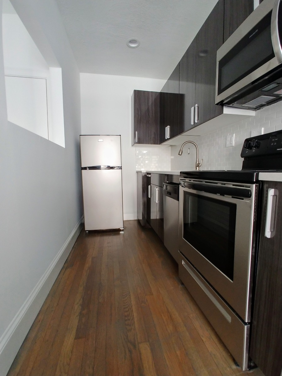 11 Peterborough St, Fenway