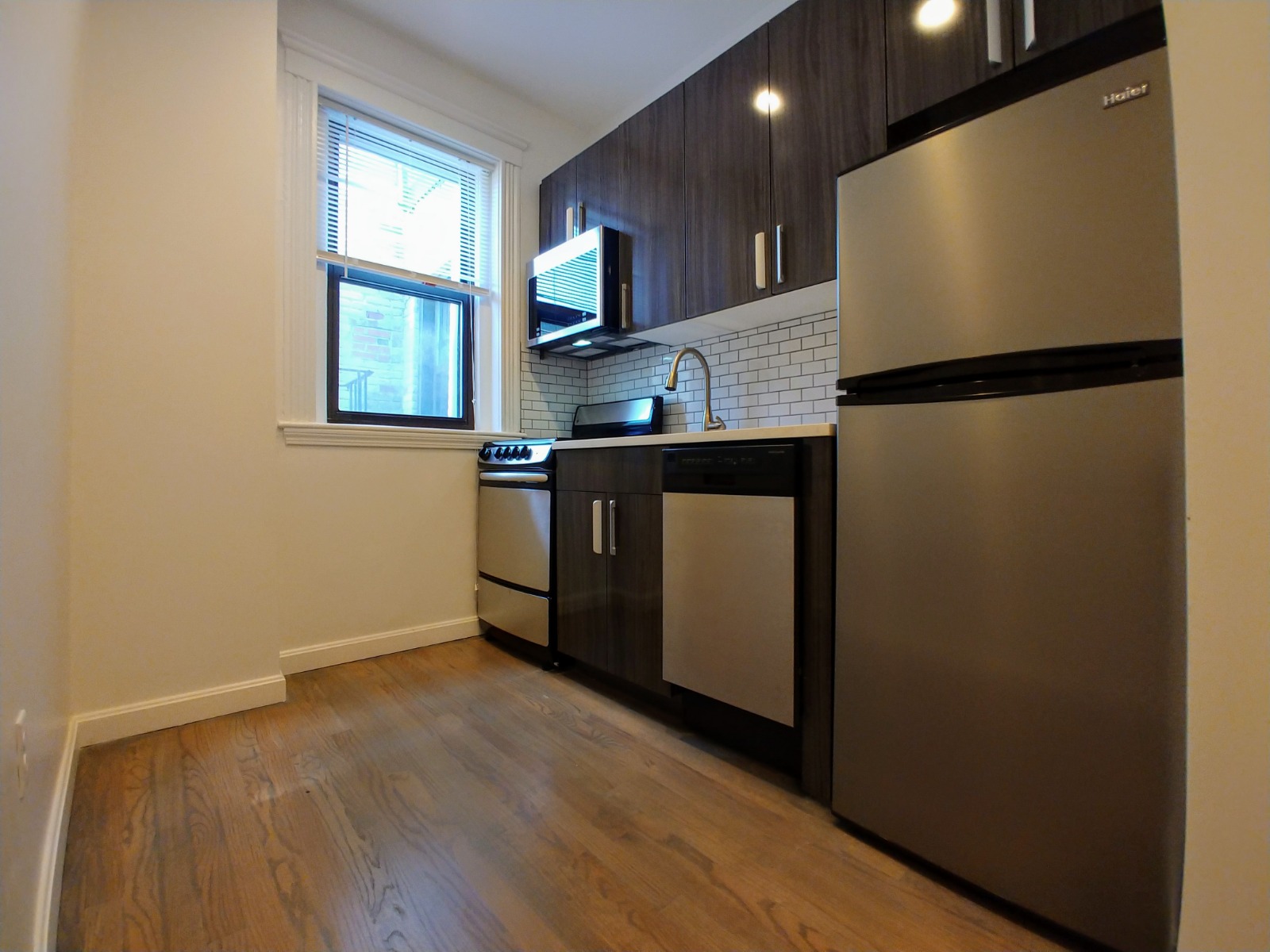 19 Peterborough St, Fenway