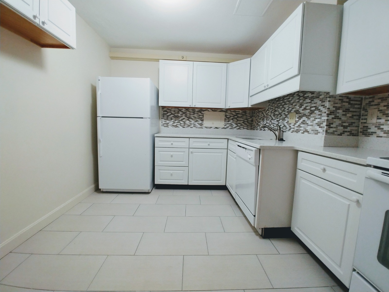 101 Monmouth St, Longwood