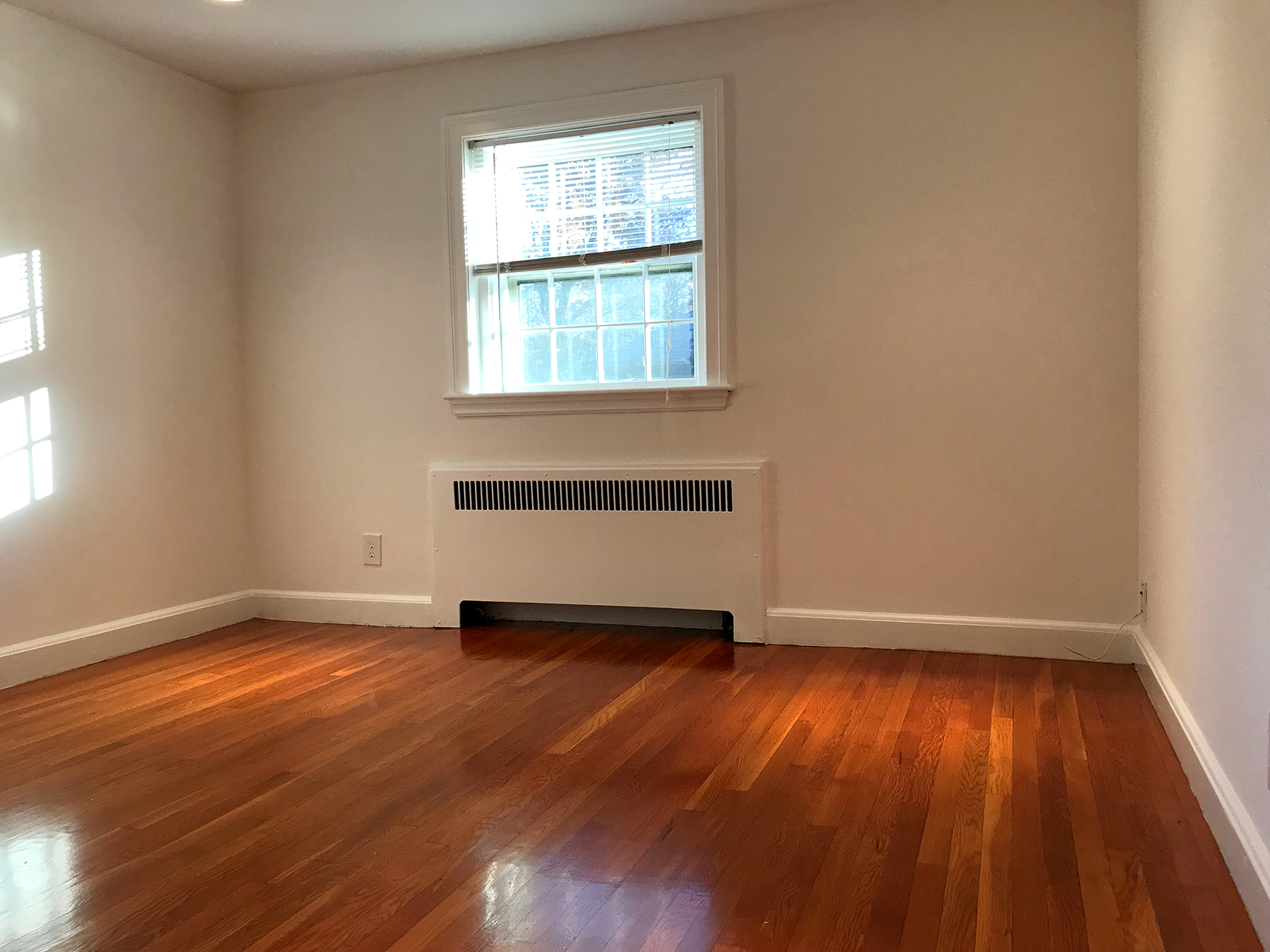 67 Wyman St, Newton