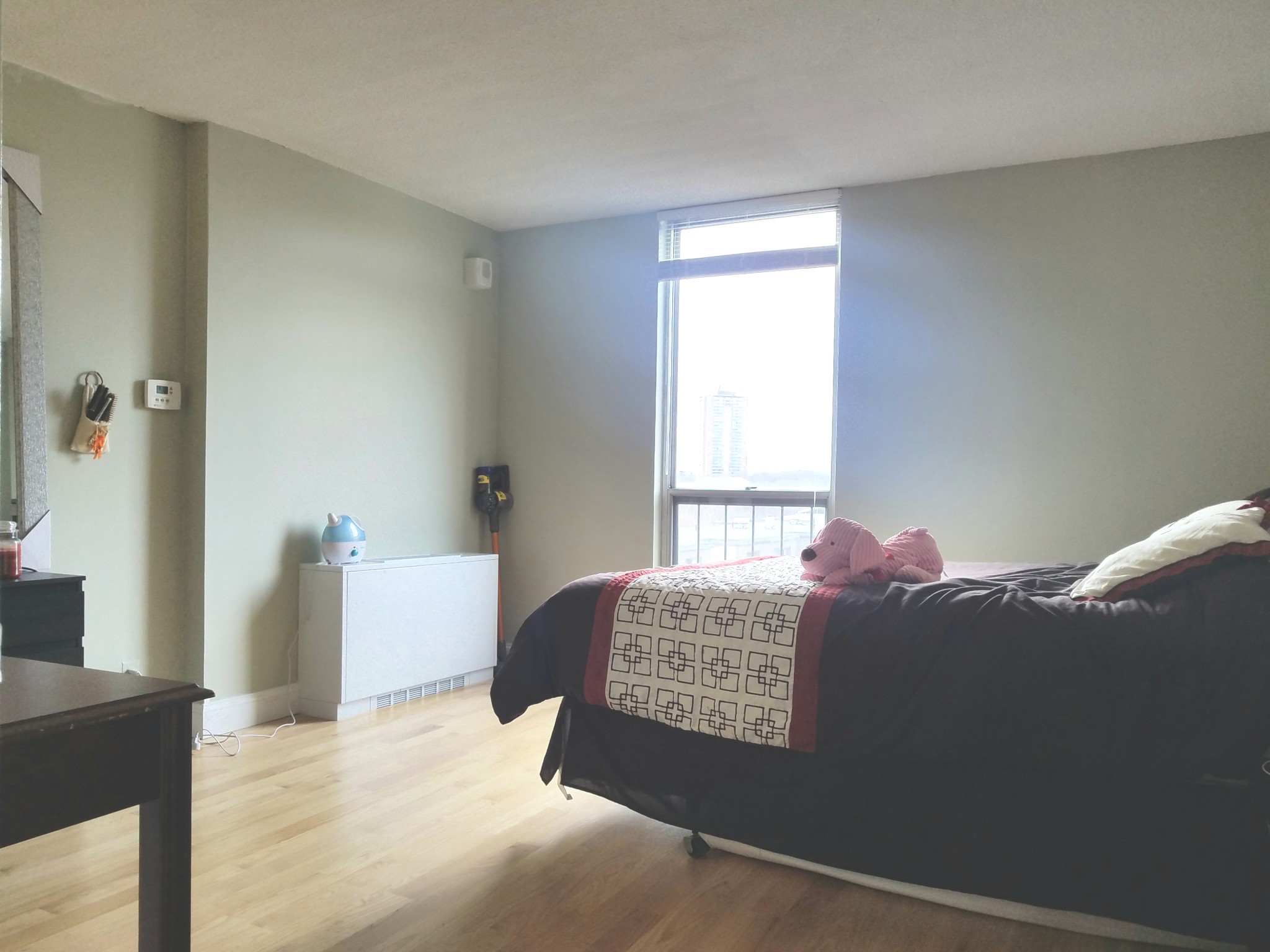 77 Pond Ave, Washington Square