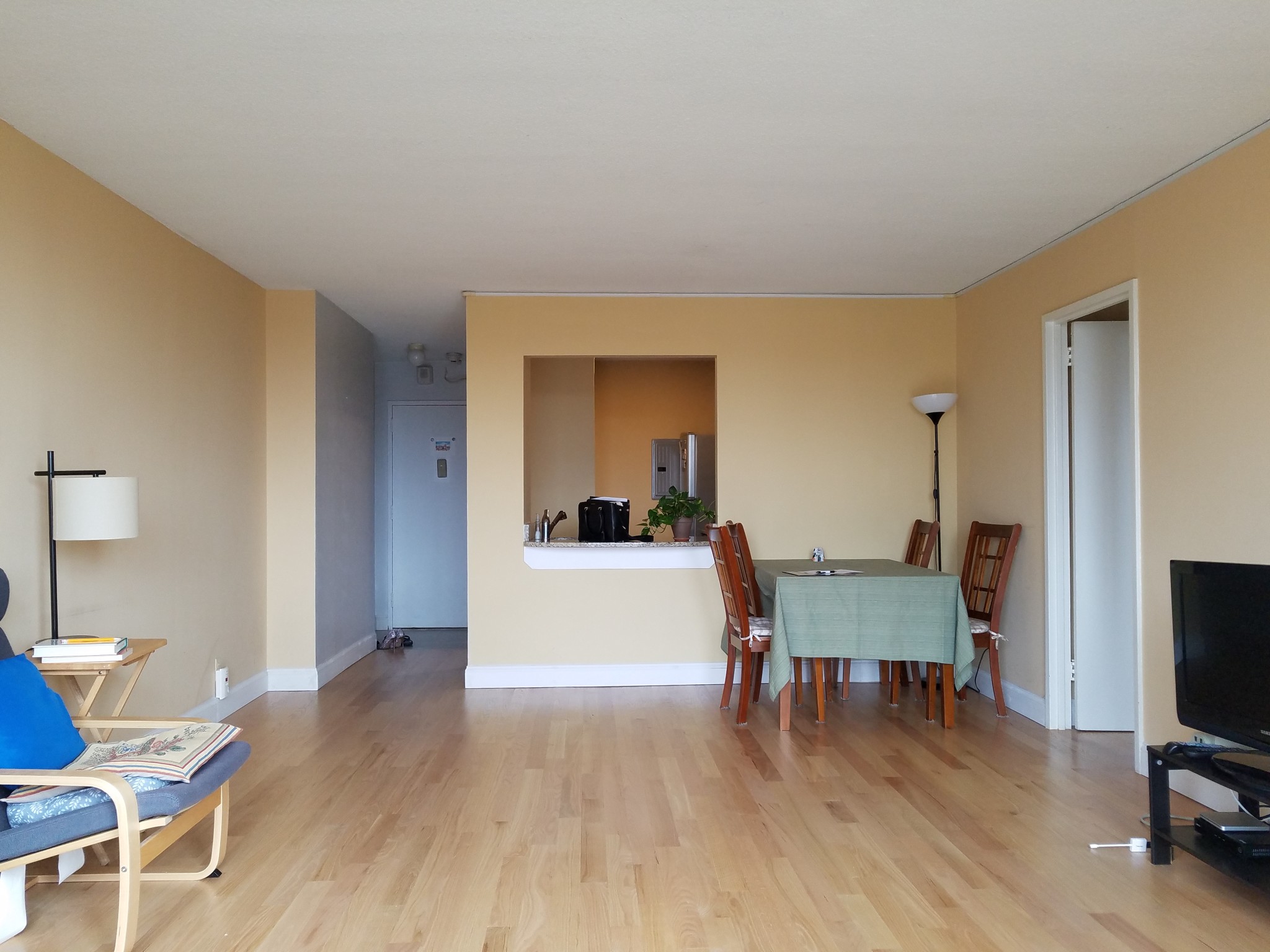 77 Pond Ave, Washington Square