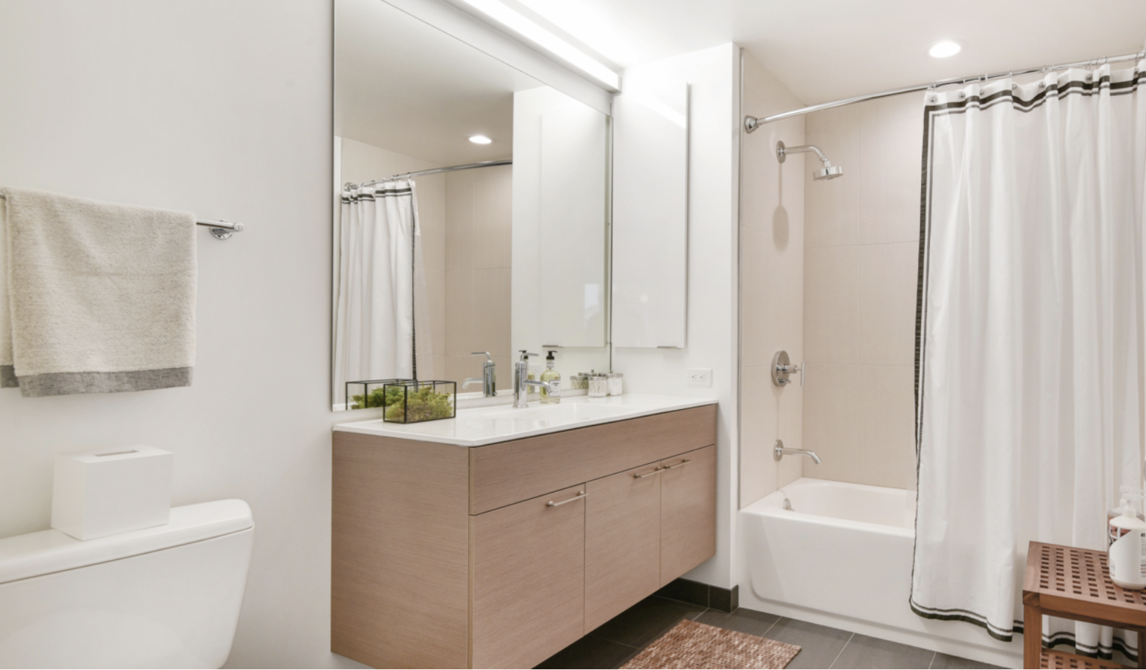 1350 Boylston St, Fenway