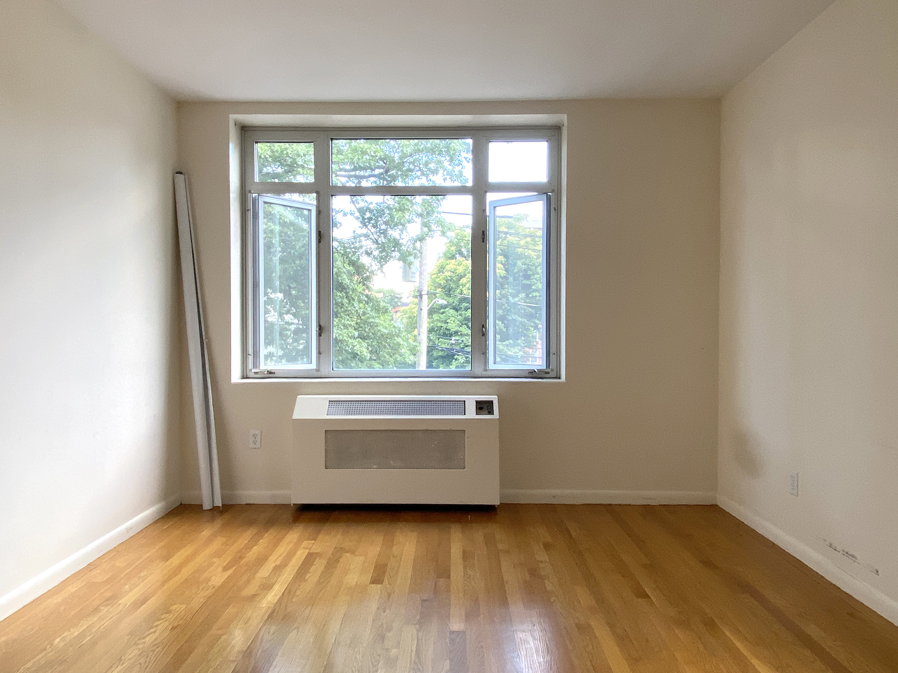 35 Vernon St, Coolidge Corner