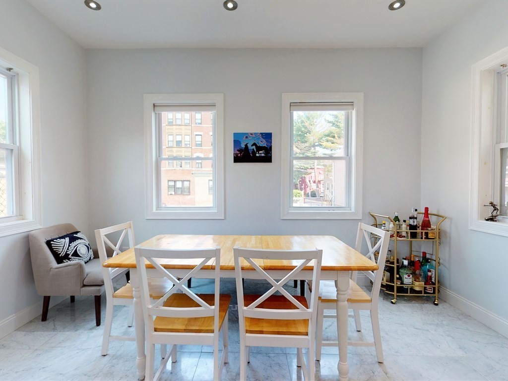 146 Columbia St, Central Square