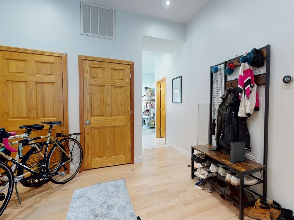 146 Columbia St, Central Square