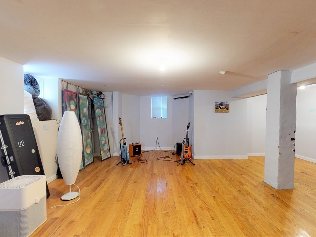 146 Columbia St, Central Square