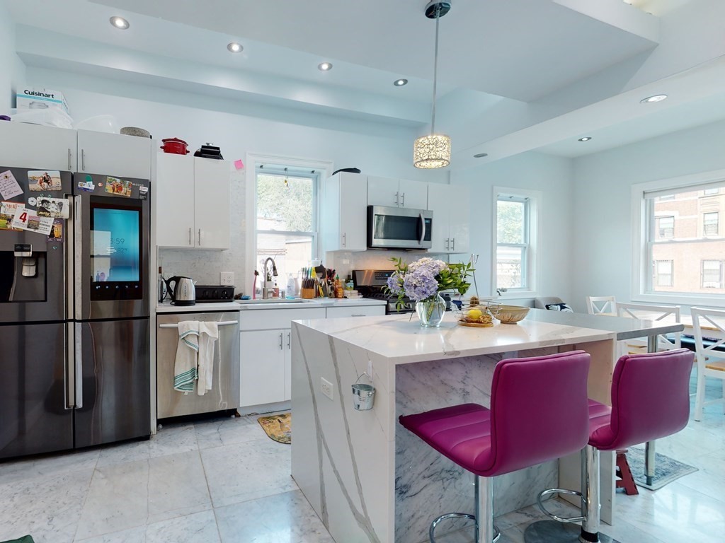 146 Columbia St, Central Square