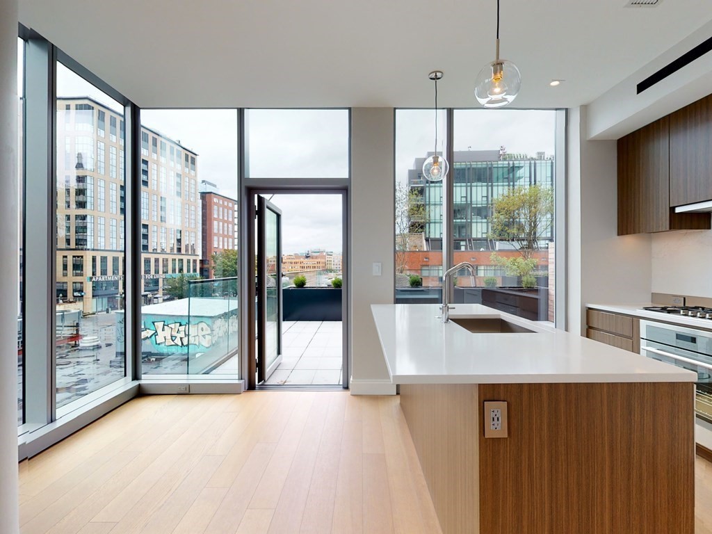 100 Shawmut Ave, South End