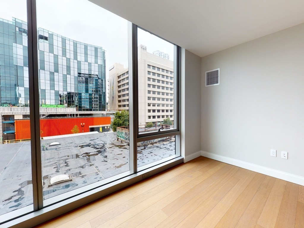 100 Shawmut Ave, South End