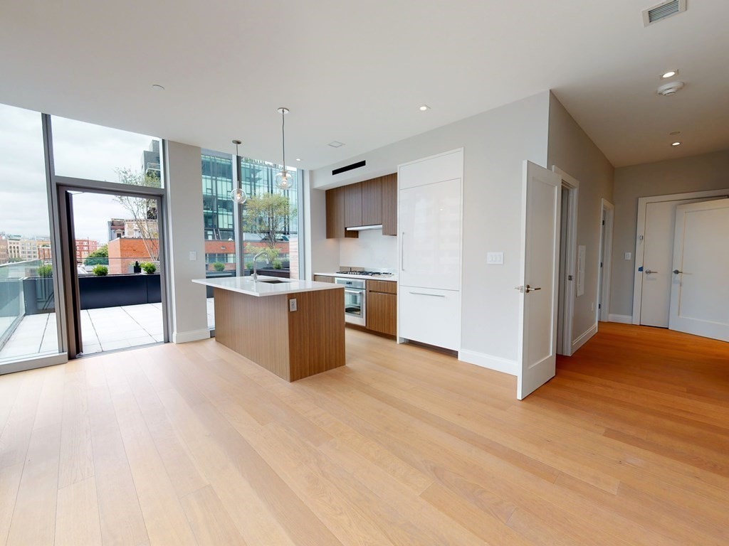 100 Shawmut Ave, South End