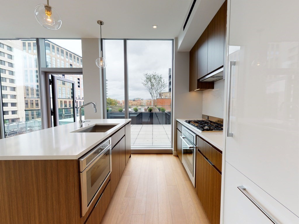 100 Shawmut Ave, South End