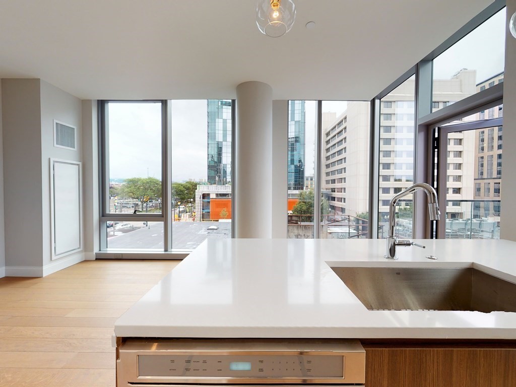 100 Shawmut Ave, South End