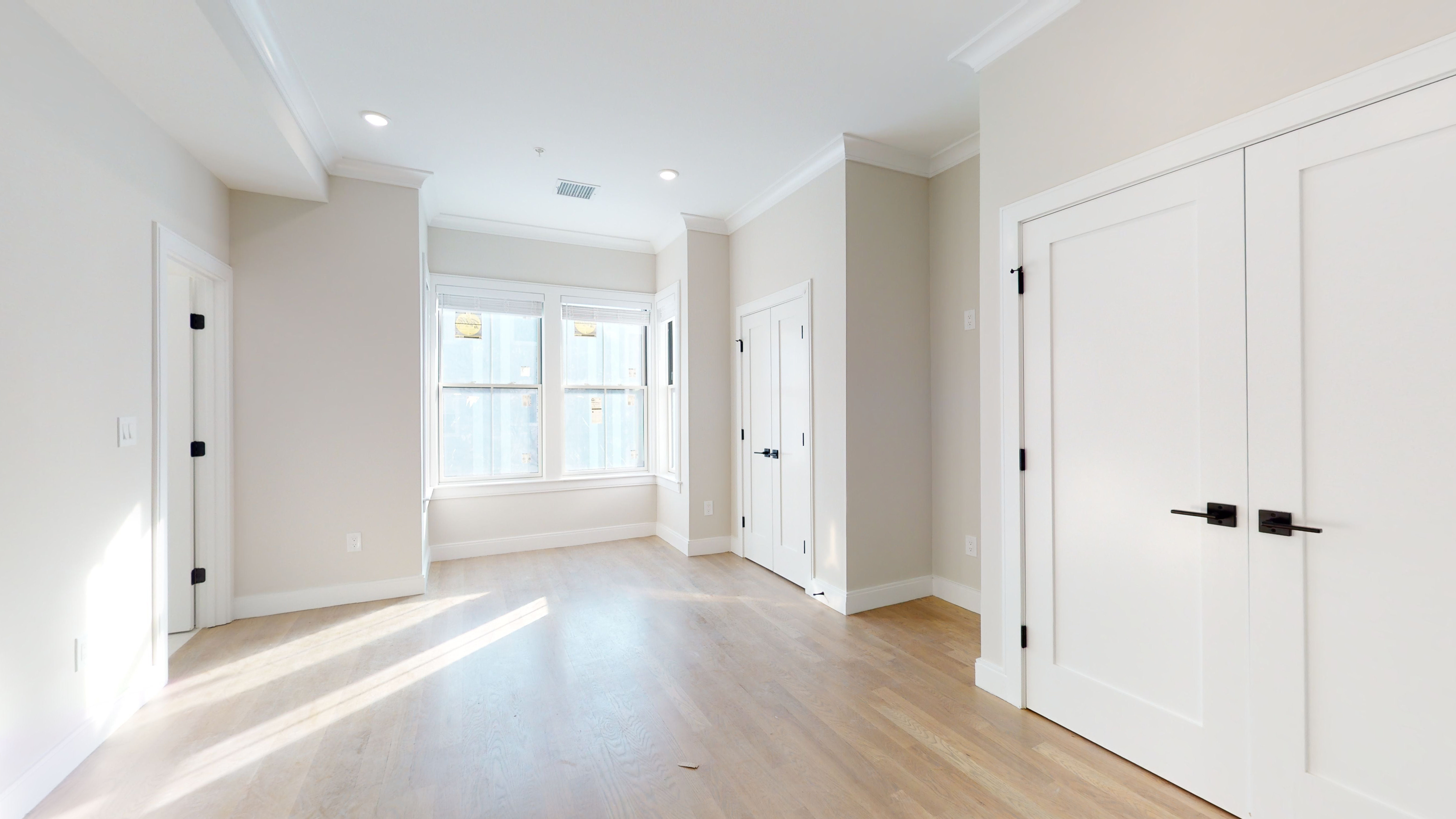 3 bed, 2 bath apartment for rent at 44 Lexington St Unit 22, East Boston