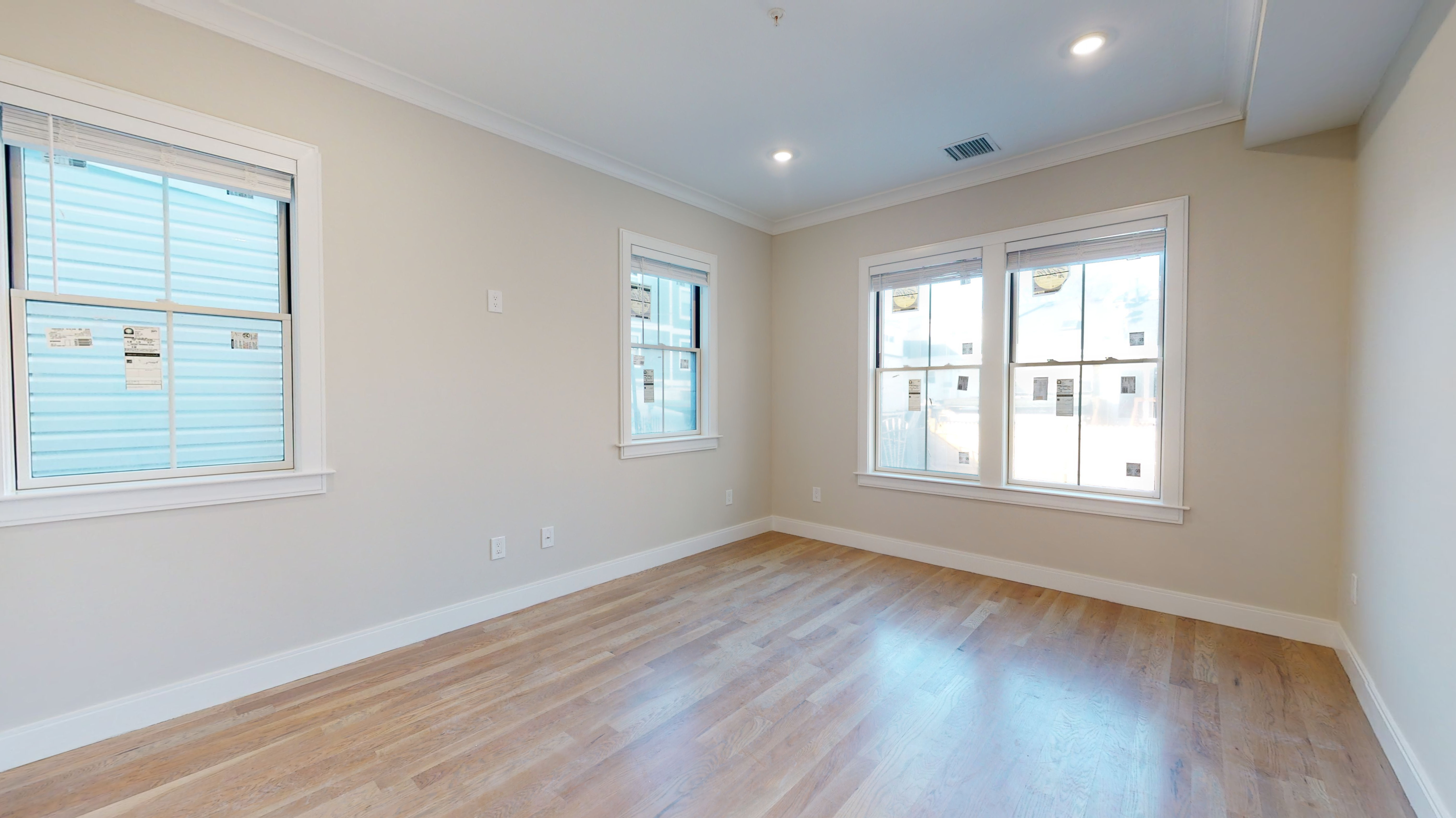 3 bed, 2 bath apartment for rent at 44 Lexington St Unit 1, East Boston — photo 19 of 23
