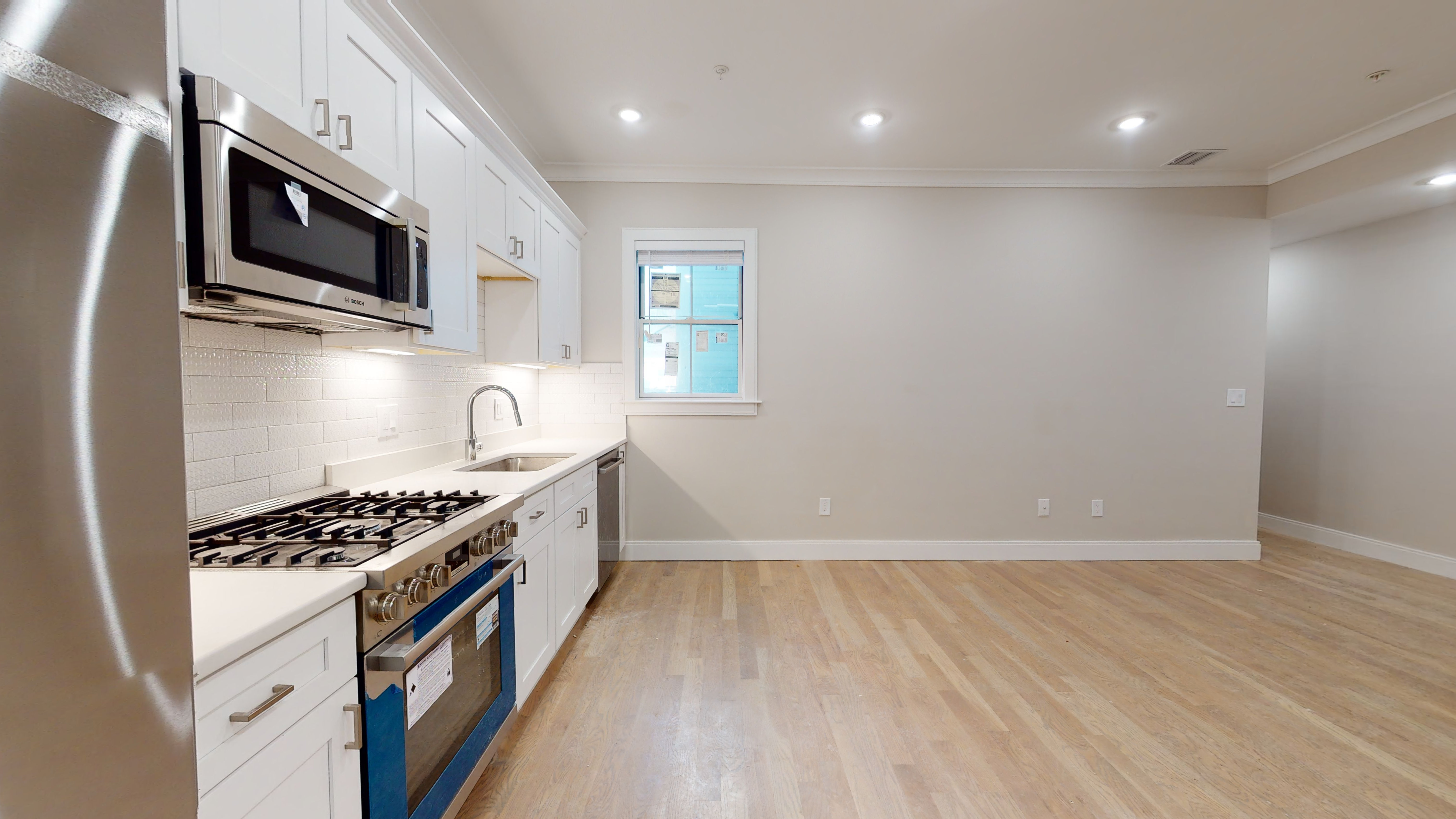 3 bed, 2 bath apartment for rent at 44 Lexington St Unit 1, East Boston — photo 5 of 23