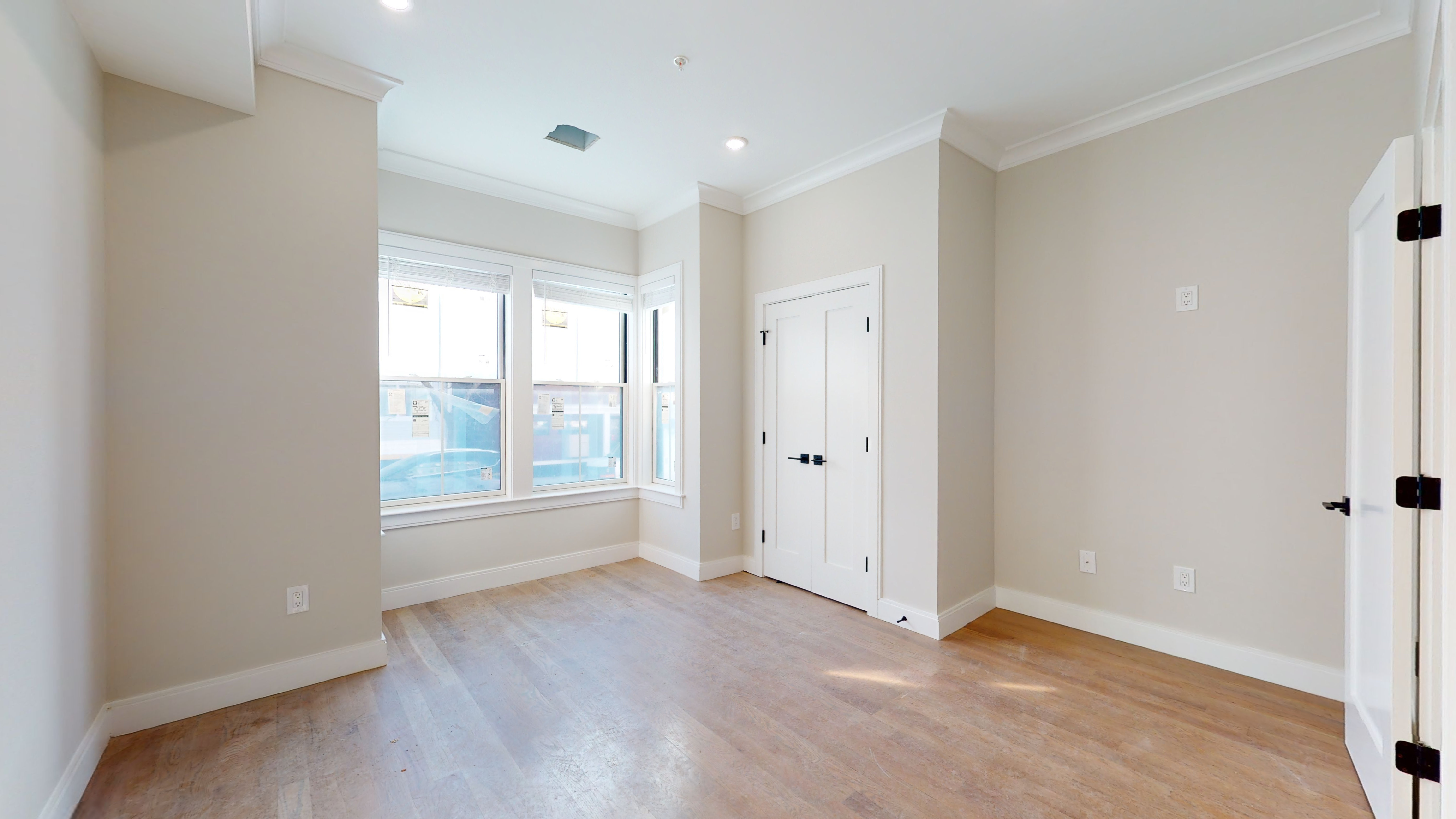 3 bed, 2 bath apartment for rent at 44 Lexington St Unit 1, East Boston