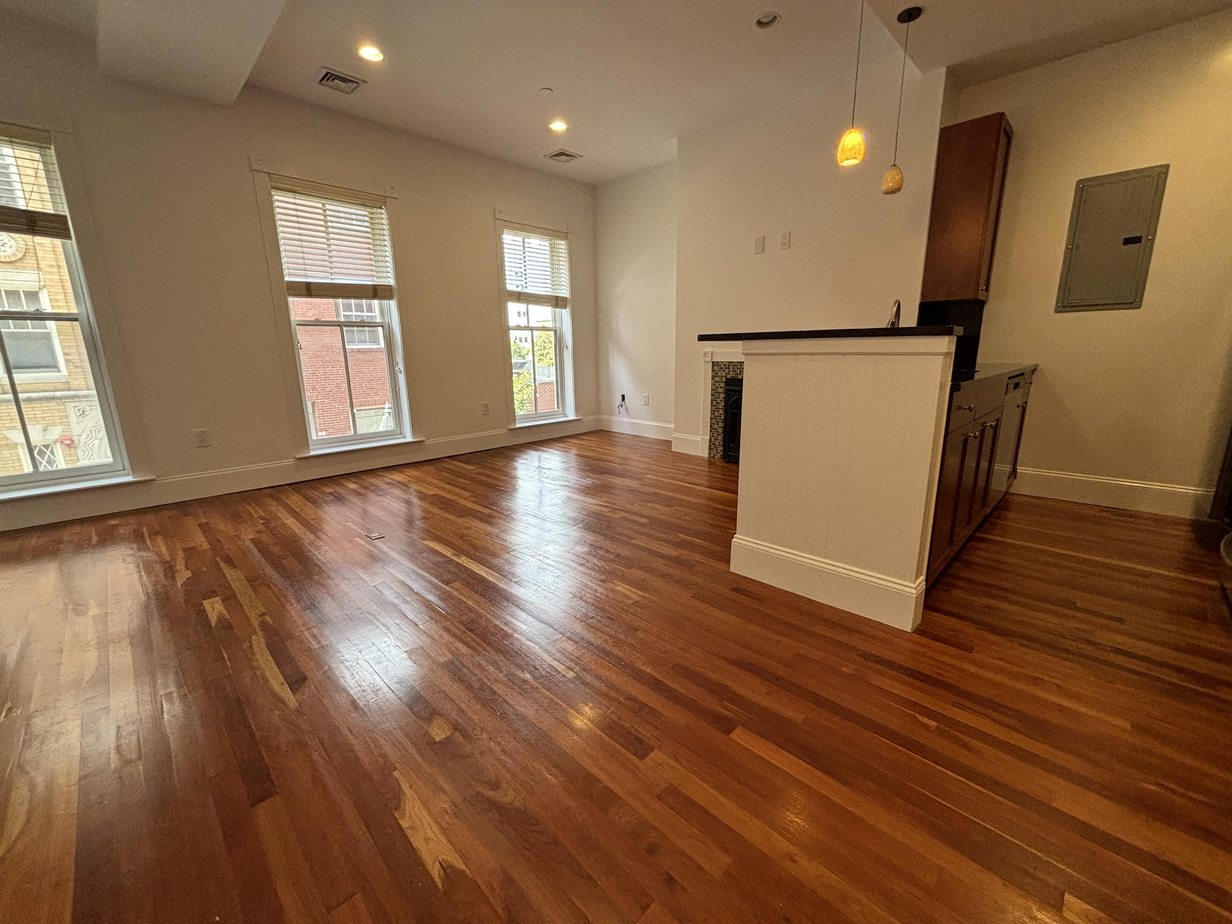 16 Temple St, Beacon Hill