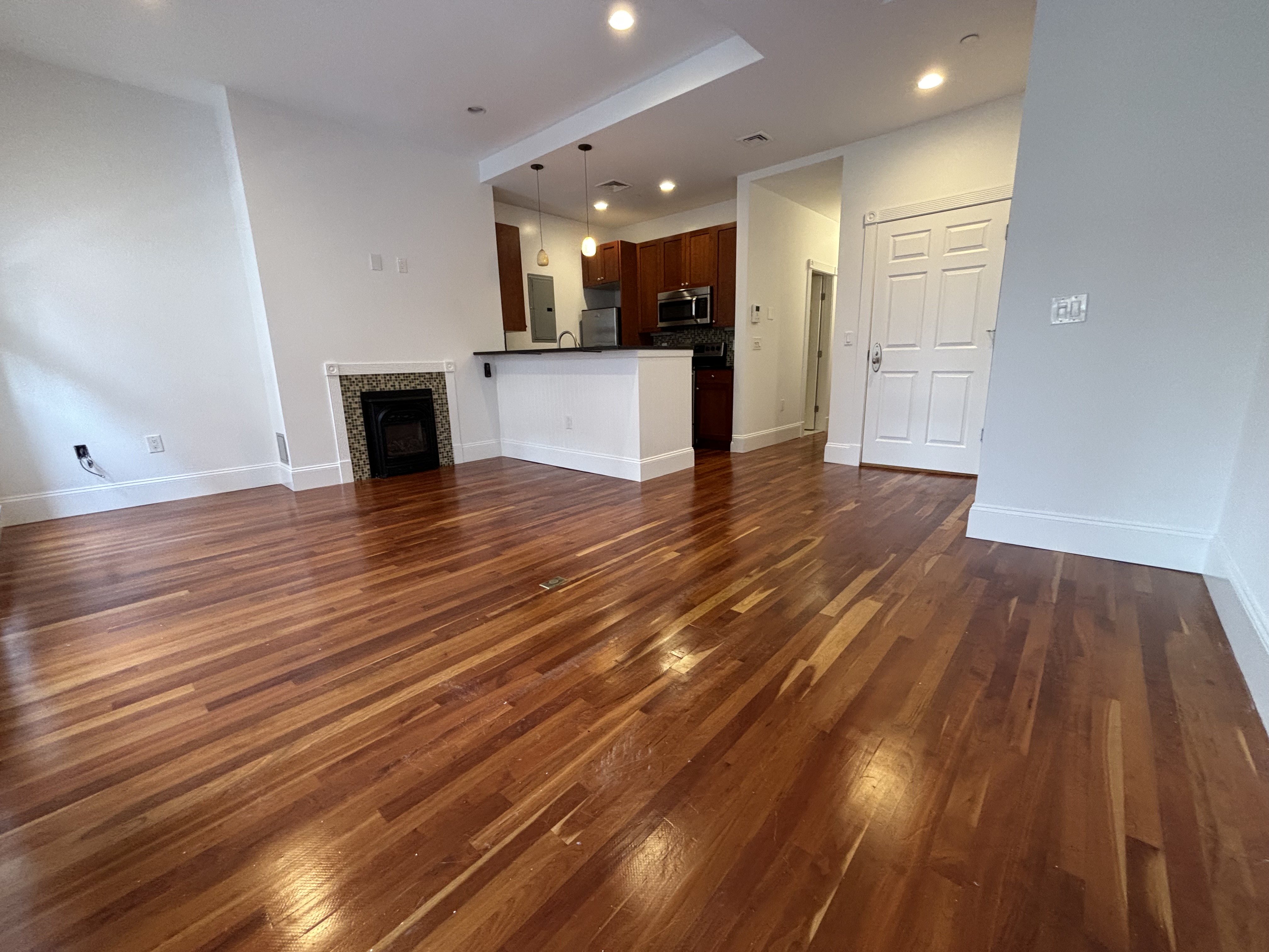 16 Temple St, Beacon Hill