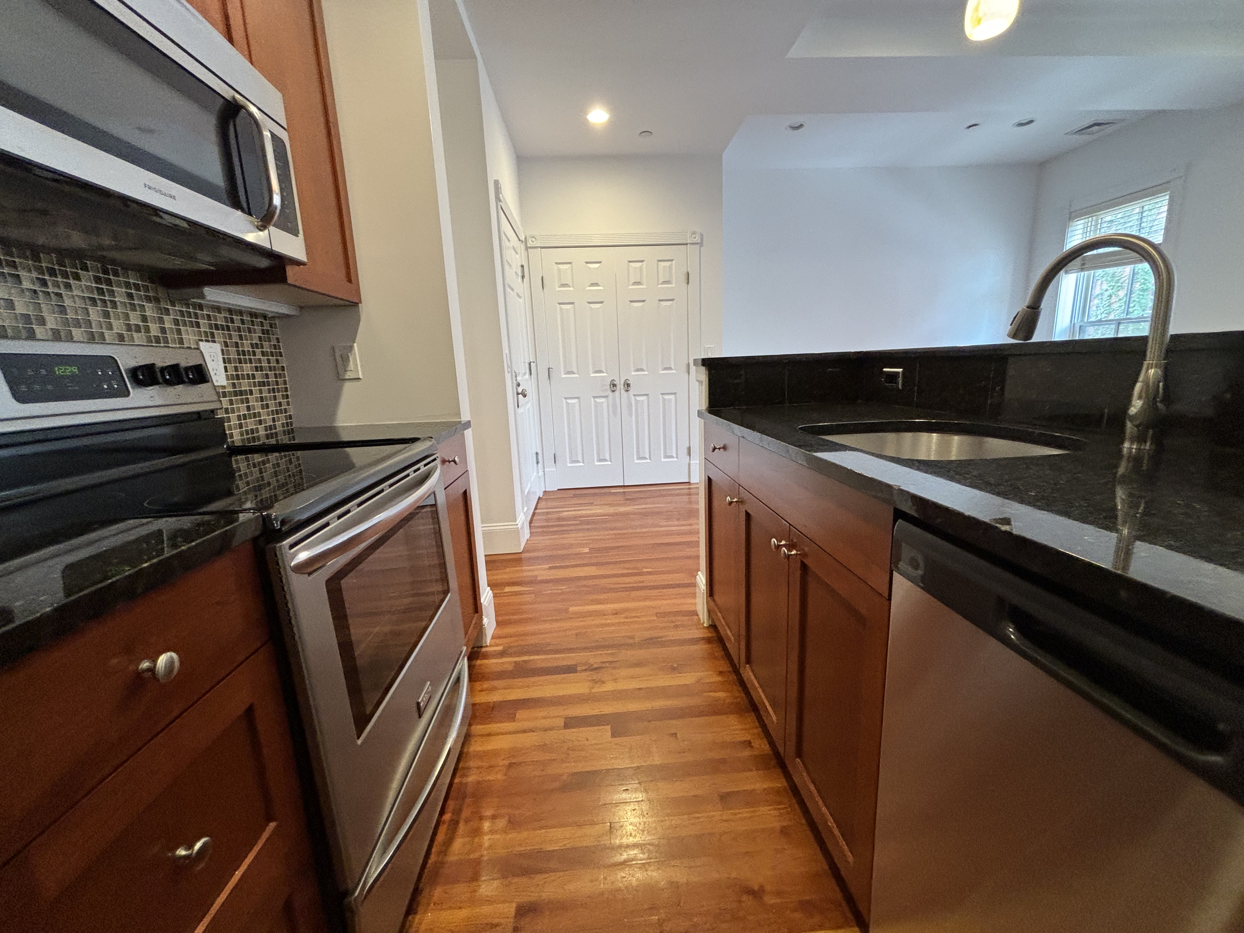 16 Temple St, Beacon Hill