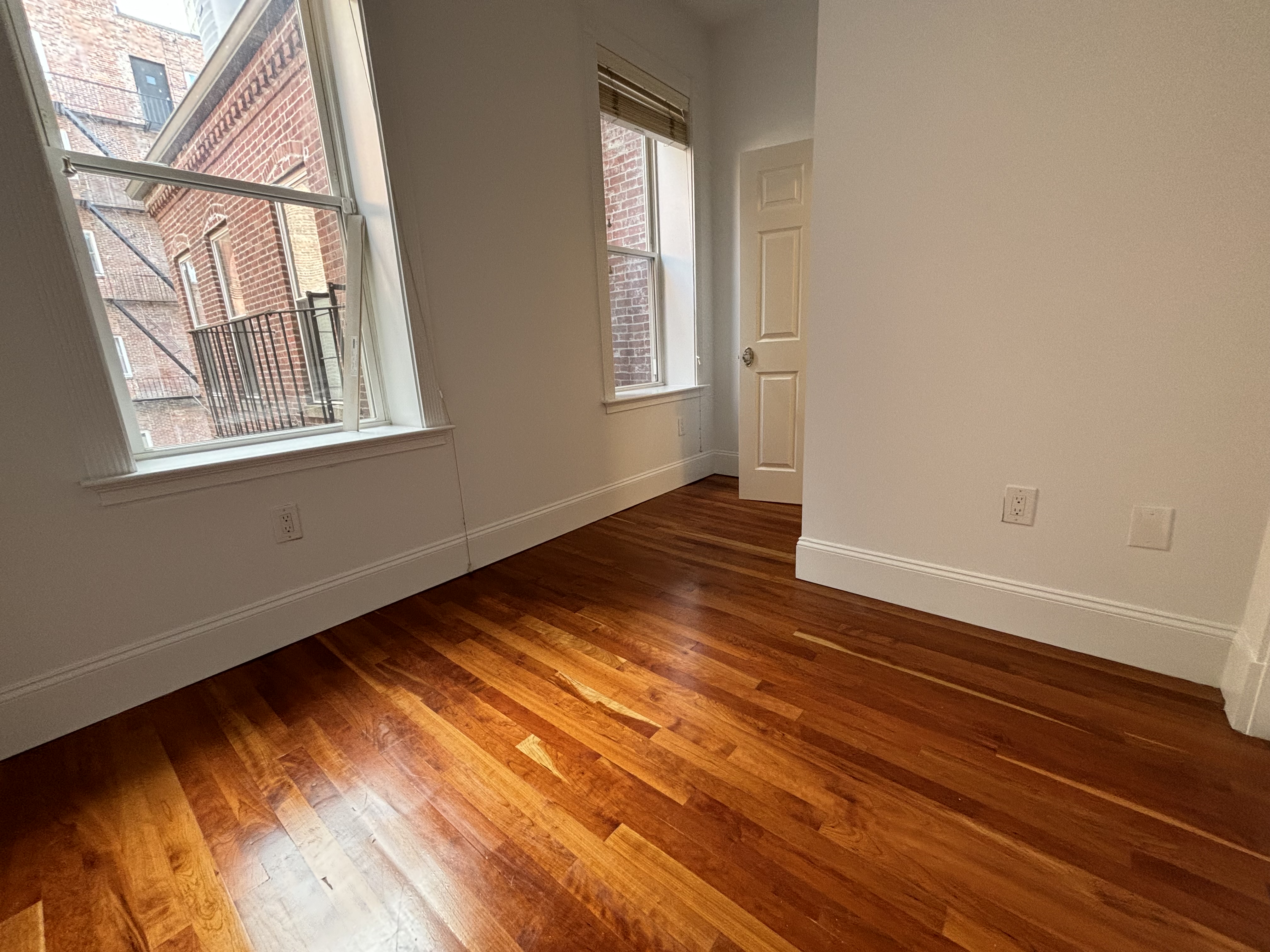 16 Temple St, Beacon Hill