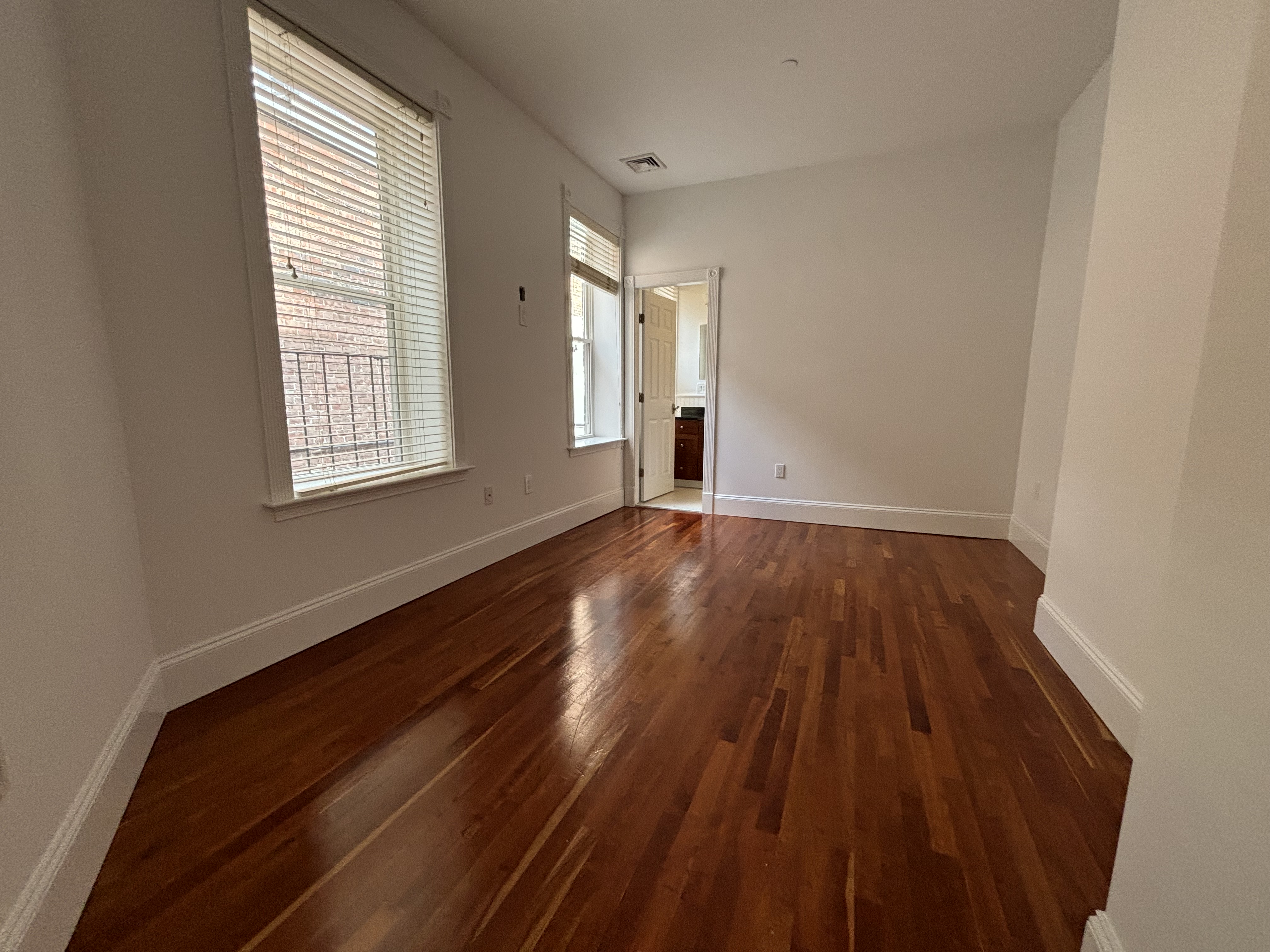 16 Temple St, Beacon Hill