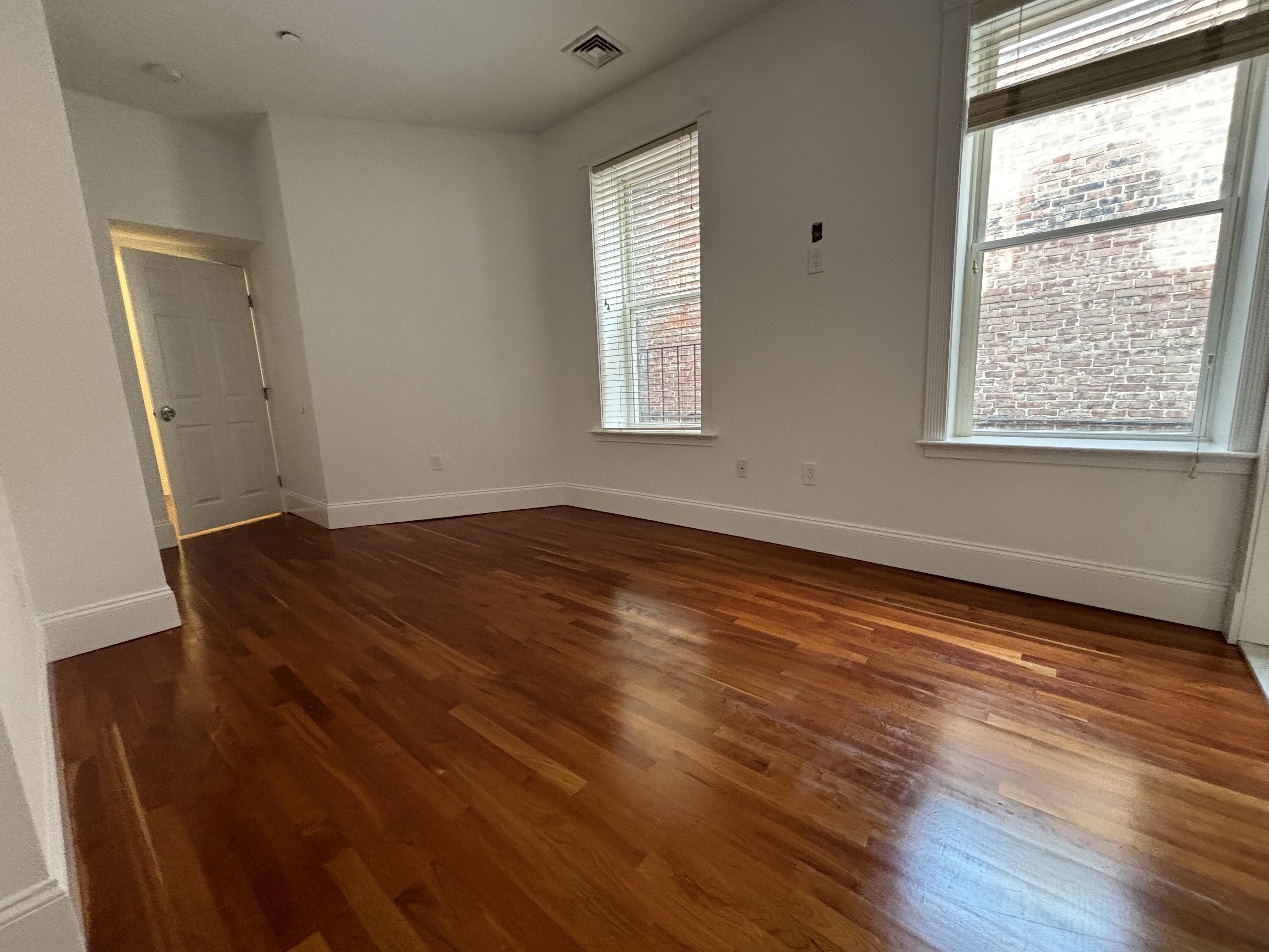 16 Temple St, Beacon Hill