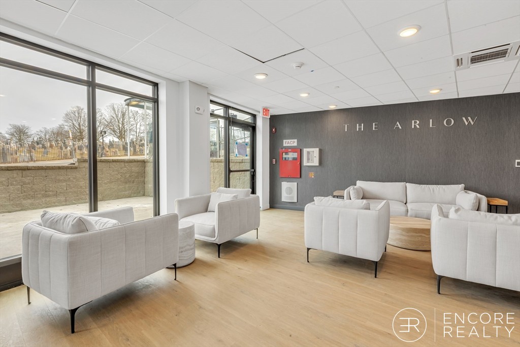 Photos of apartment on Cummins Hwy,Boston MA 02131