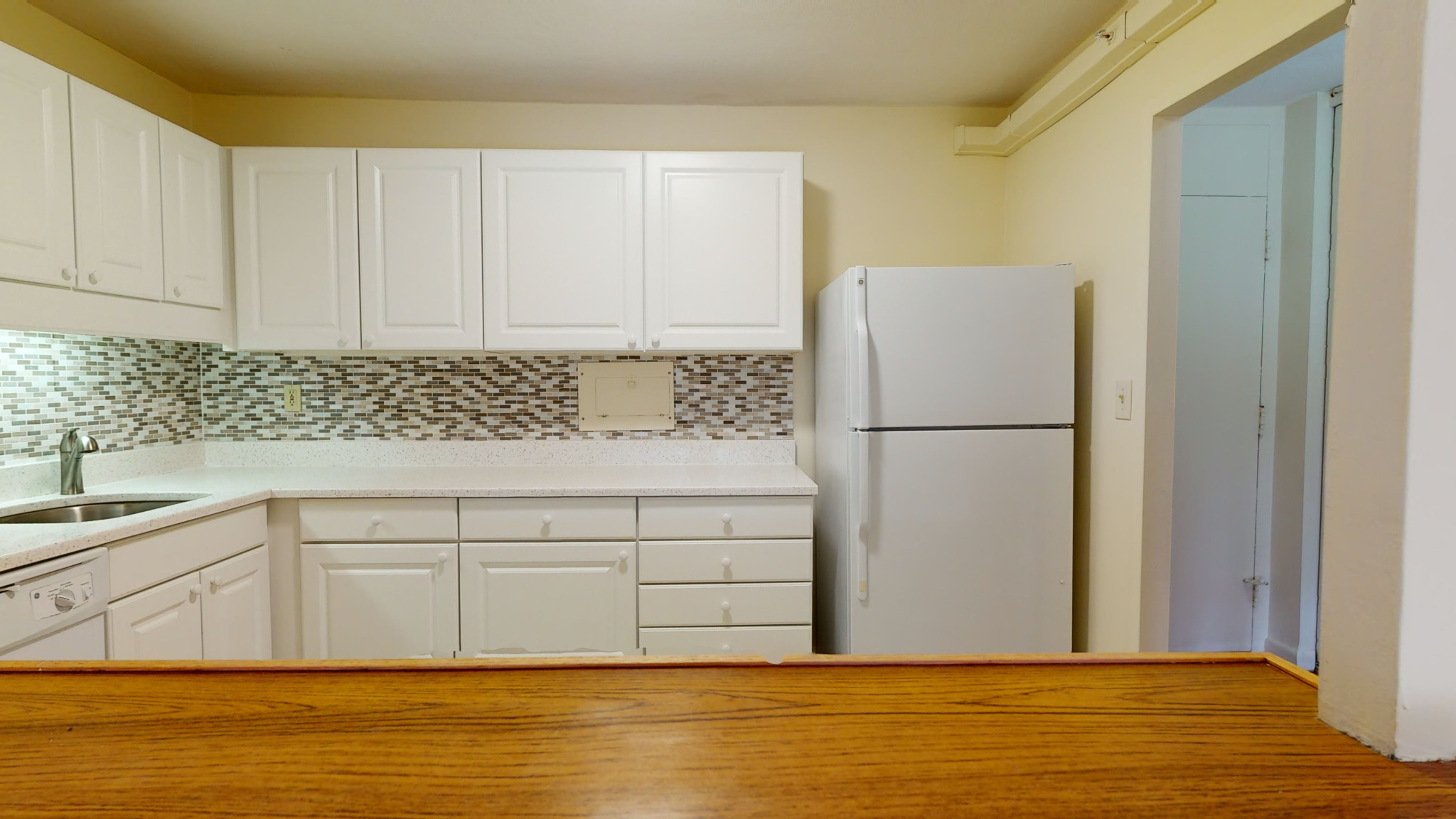 101 Monmouth St, Longwood