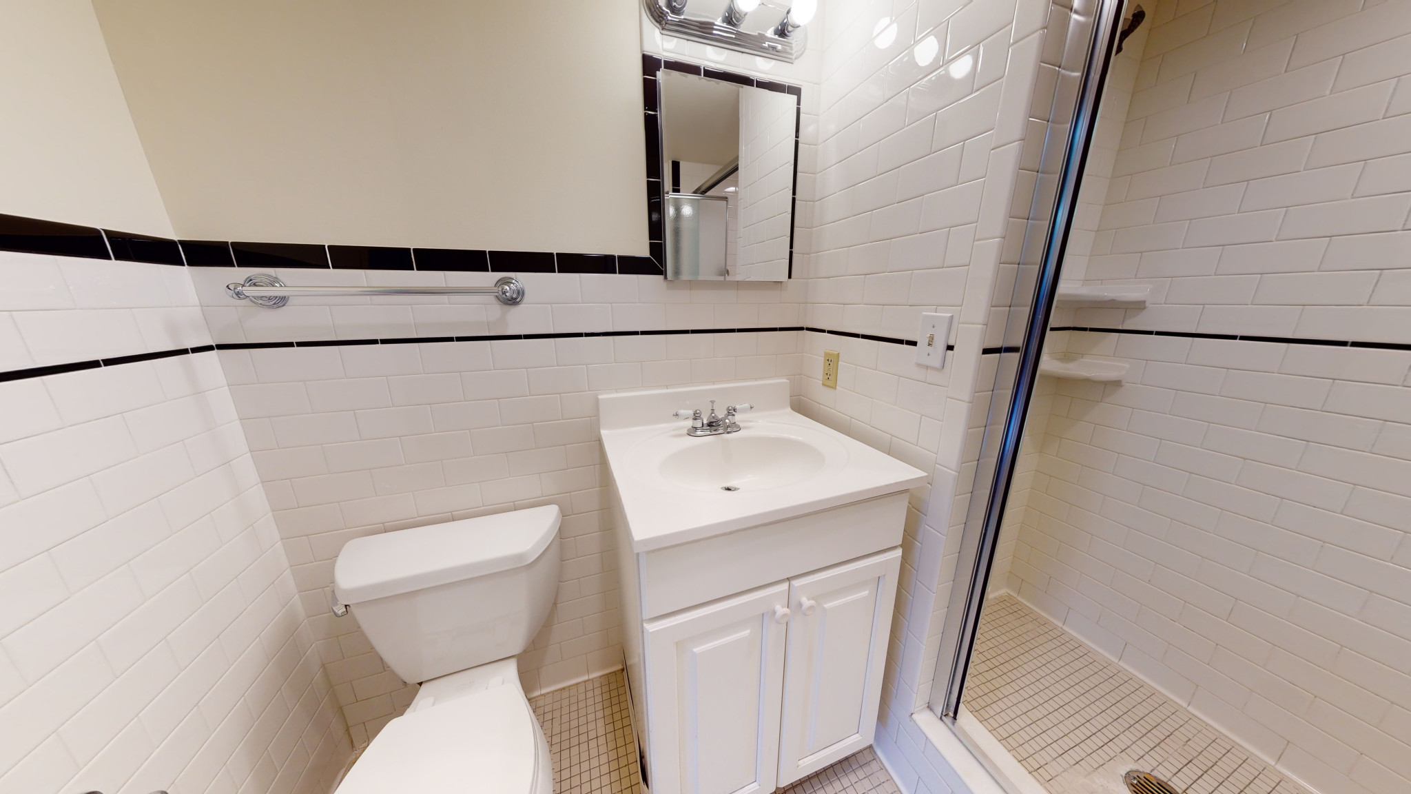 101 Monmouth St, Longwood