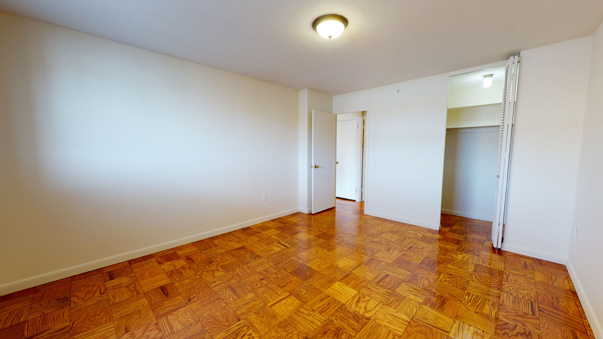 100 Monmouth St, Longwood