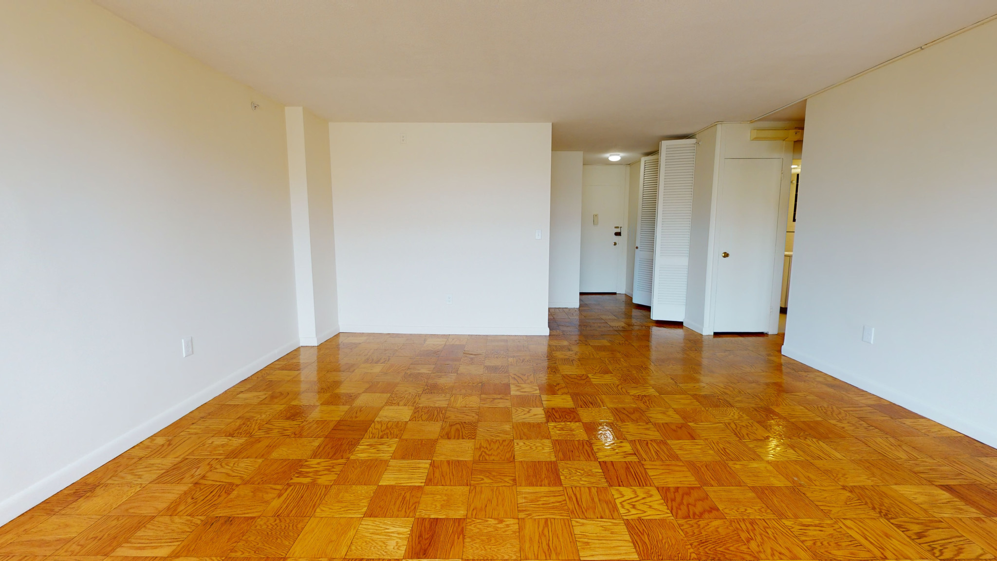 100 Monmouth St, Longwood