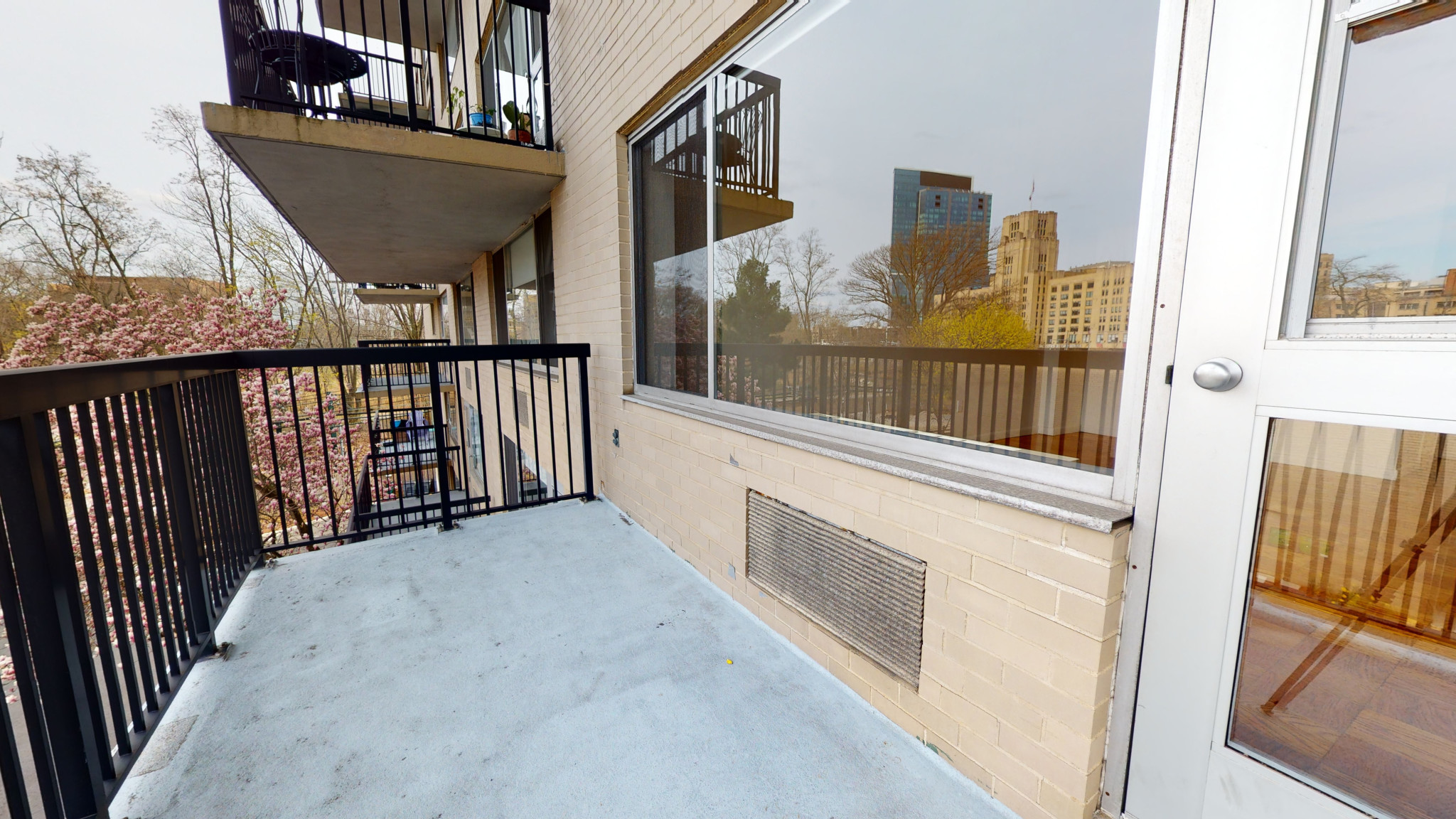 100 Monmouth St, Longwood