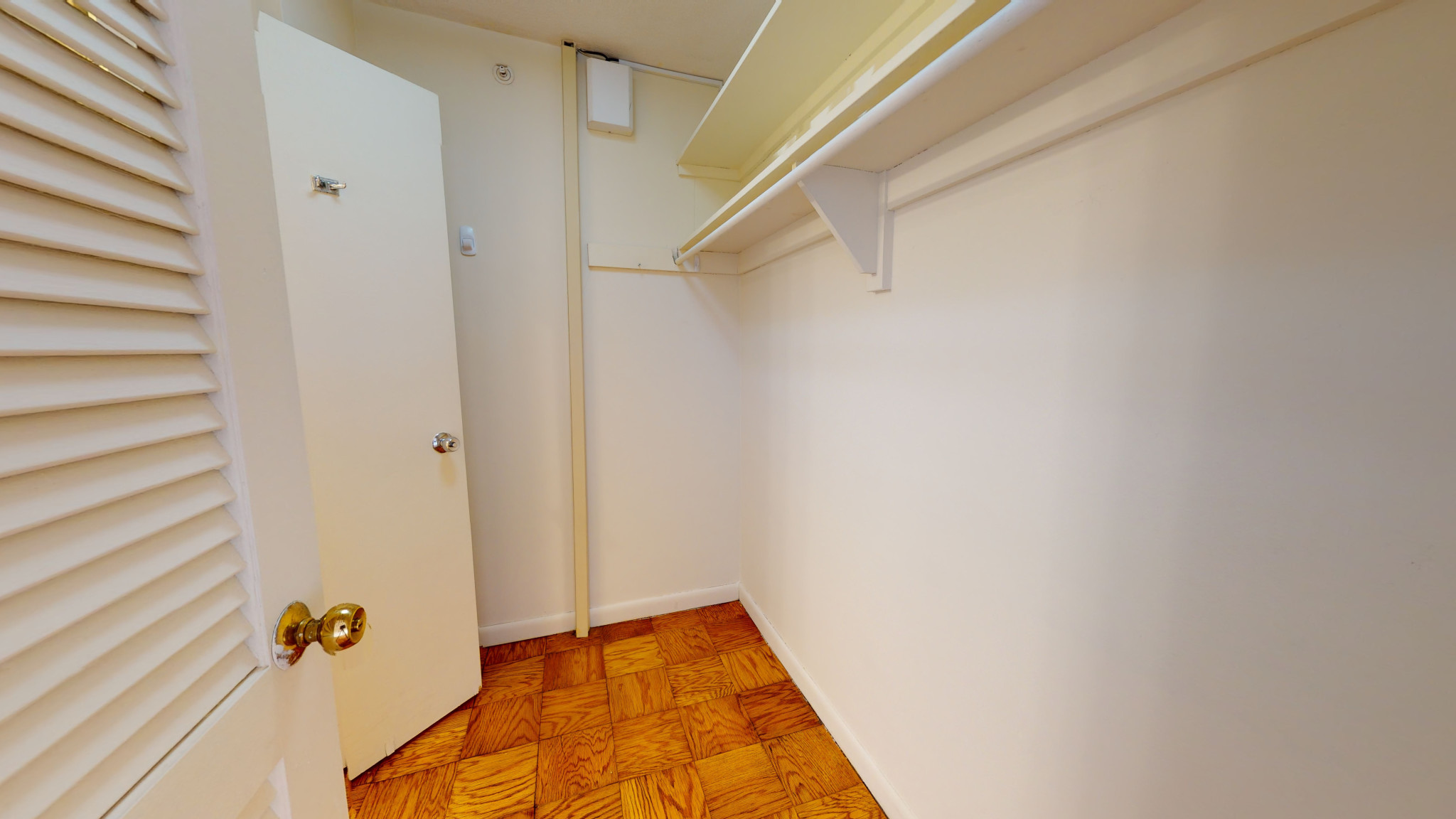 101 Monmouth St, Longwood