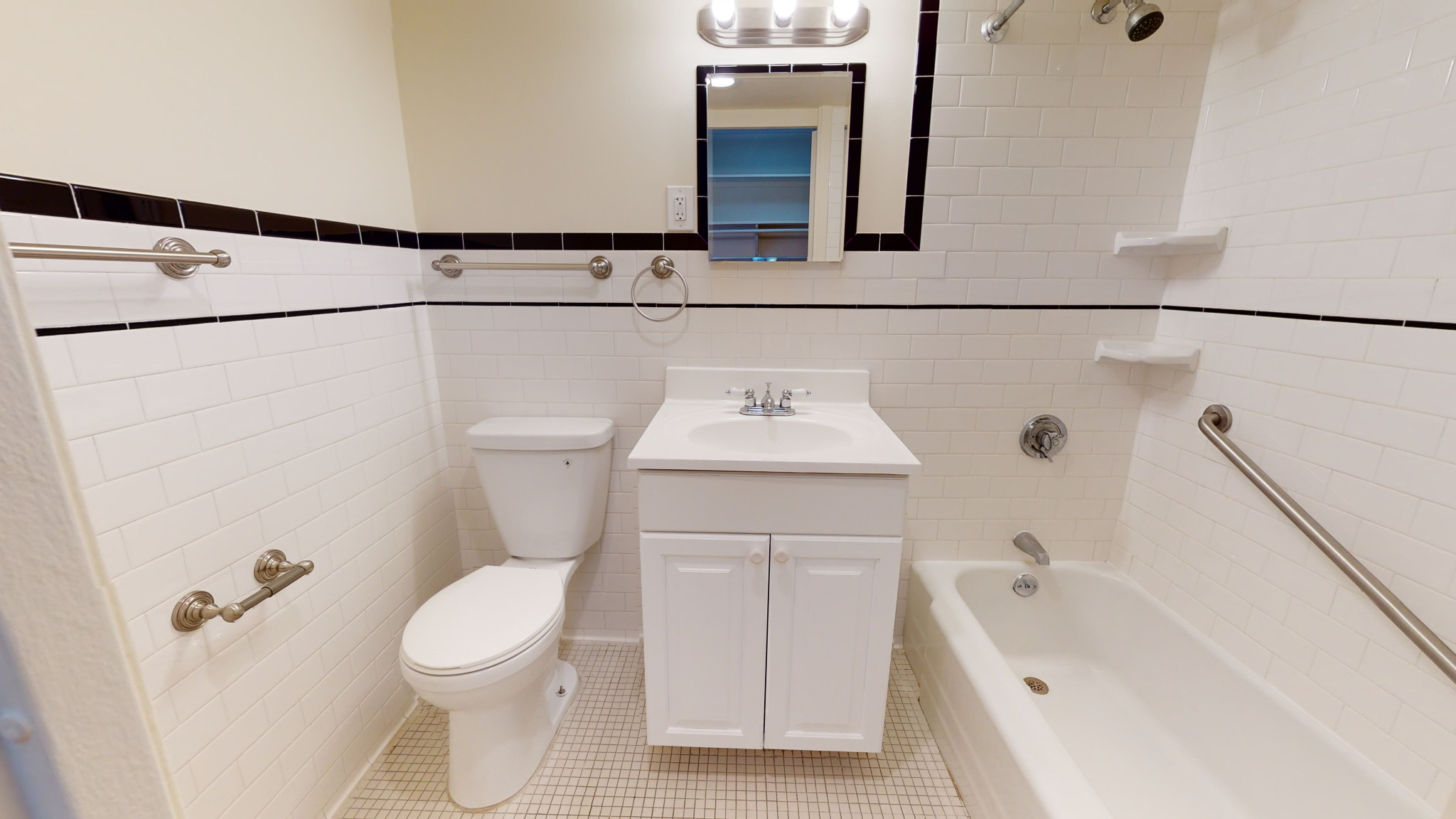 101 Monmouth St, Coolidge Corner