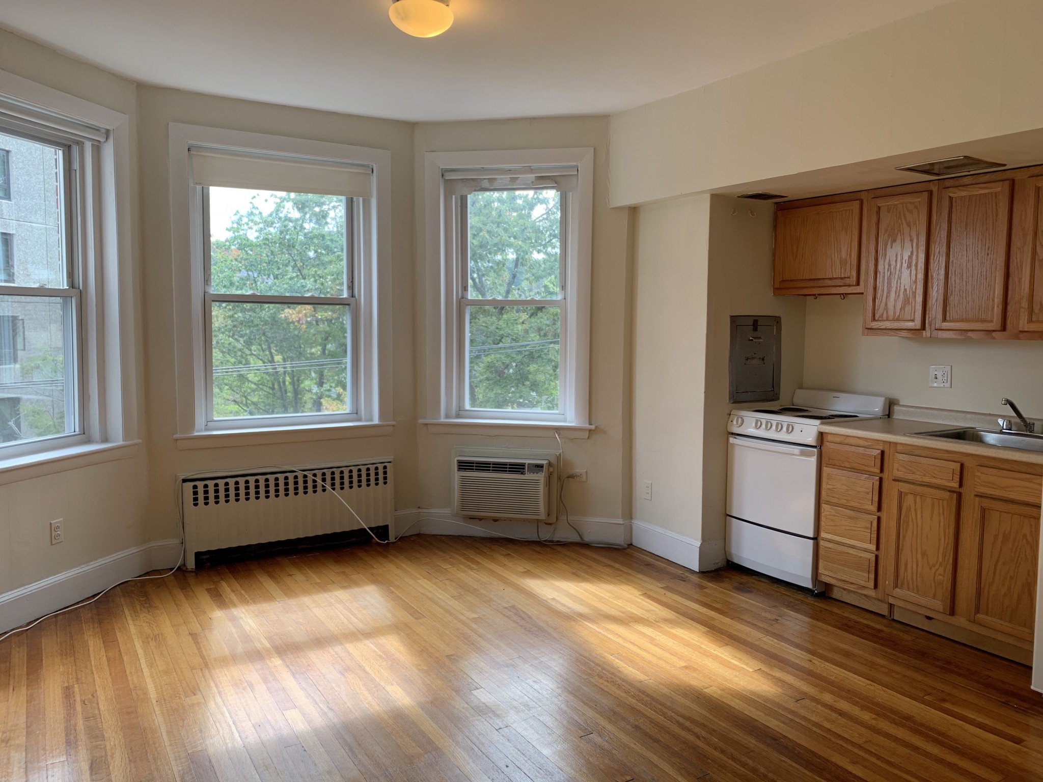 33 Lancaster Ter, Coolidge Corner