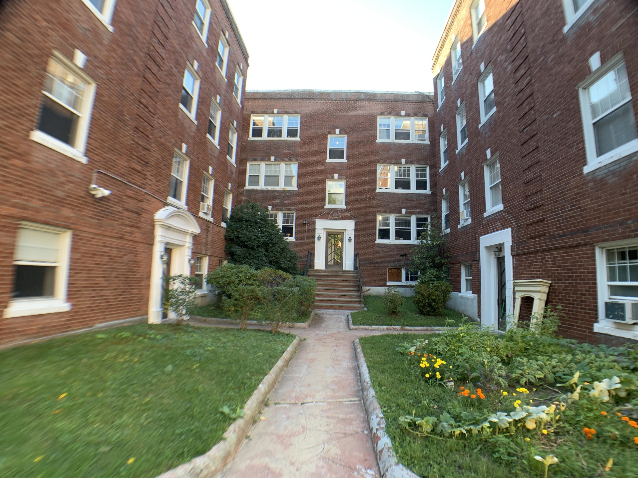 20 Fairbanks St, Brookline