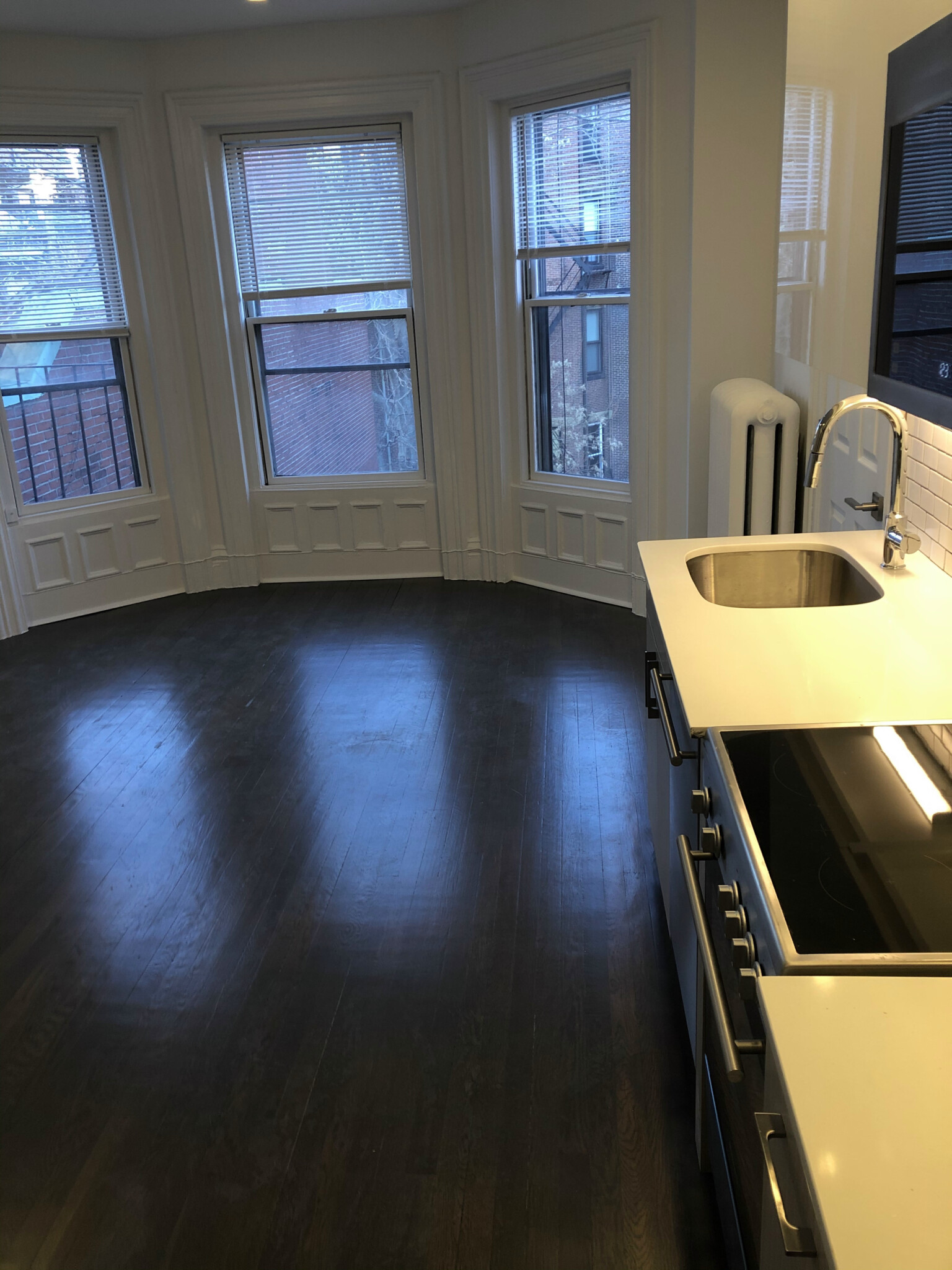 225 Newbury St, Back Bay