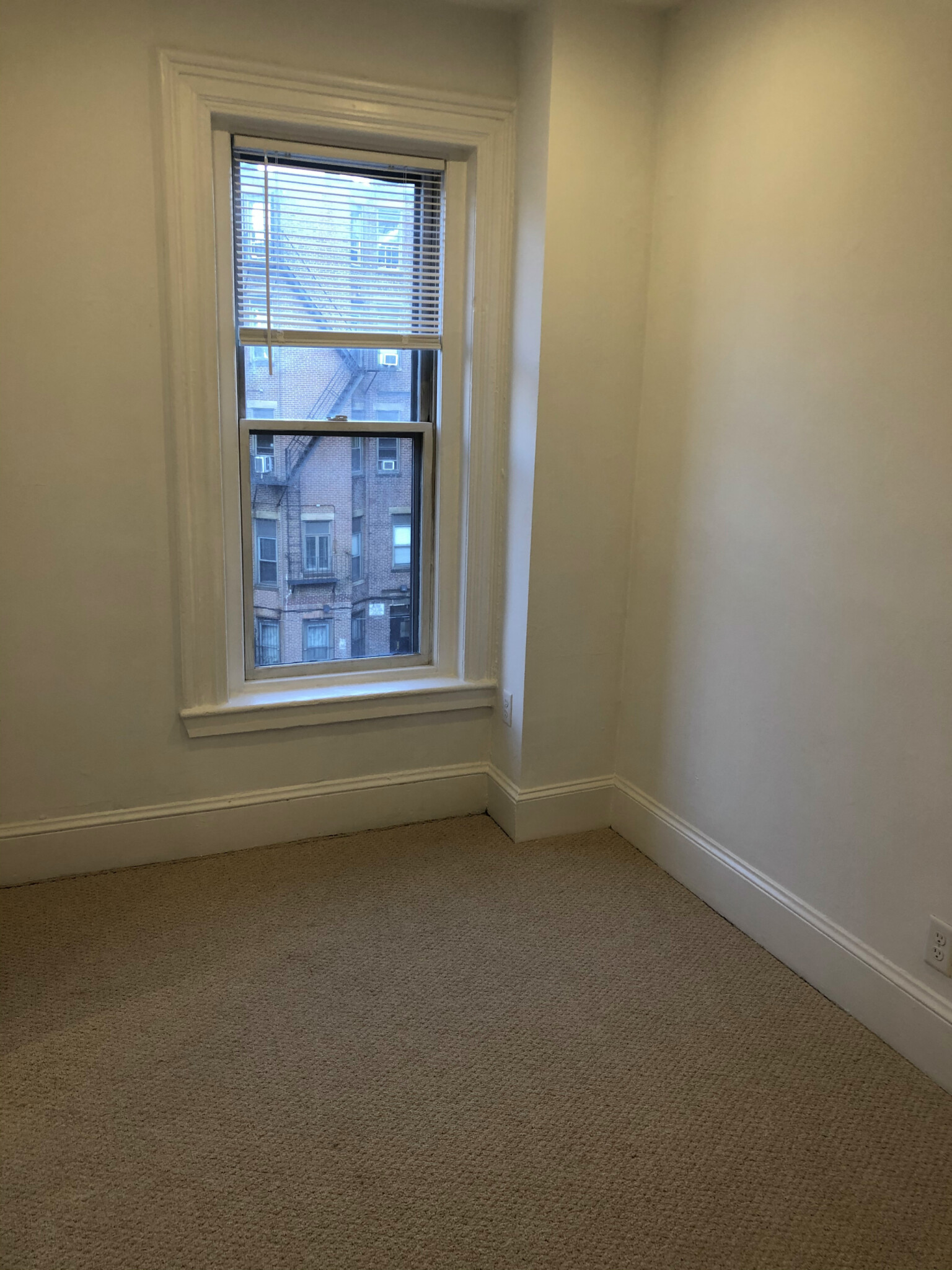 225 Newbury St, Back Bay