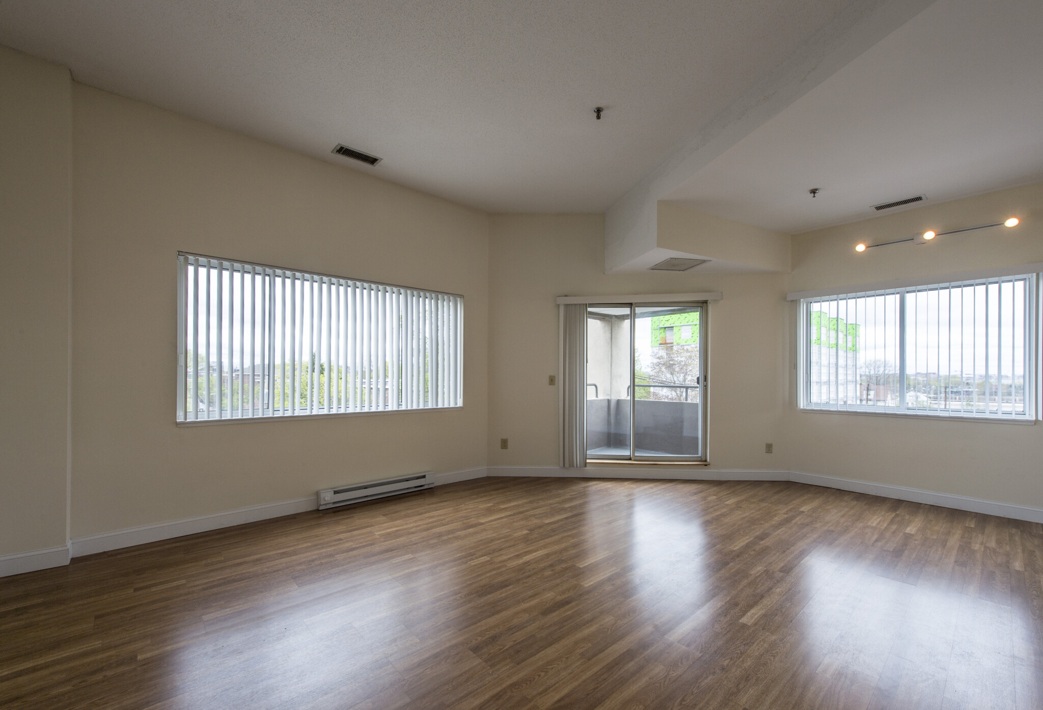 1079 Commonwealth Ave, Allston