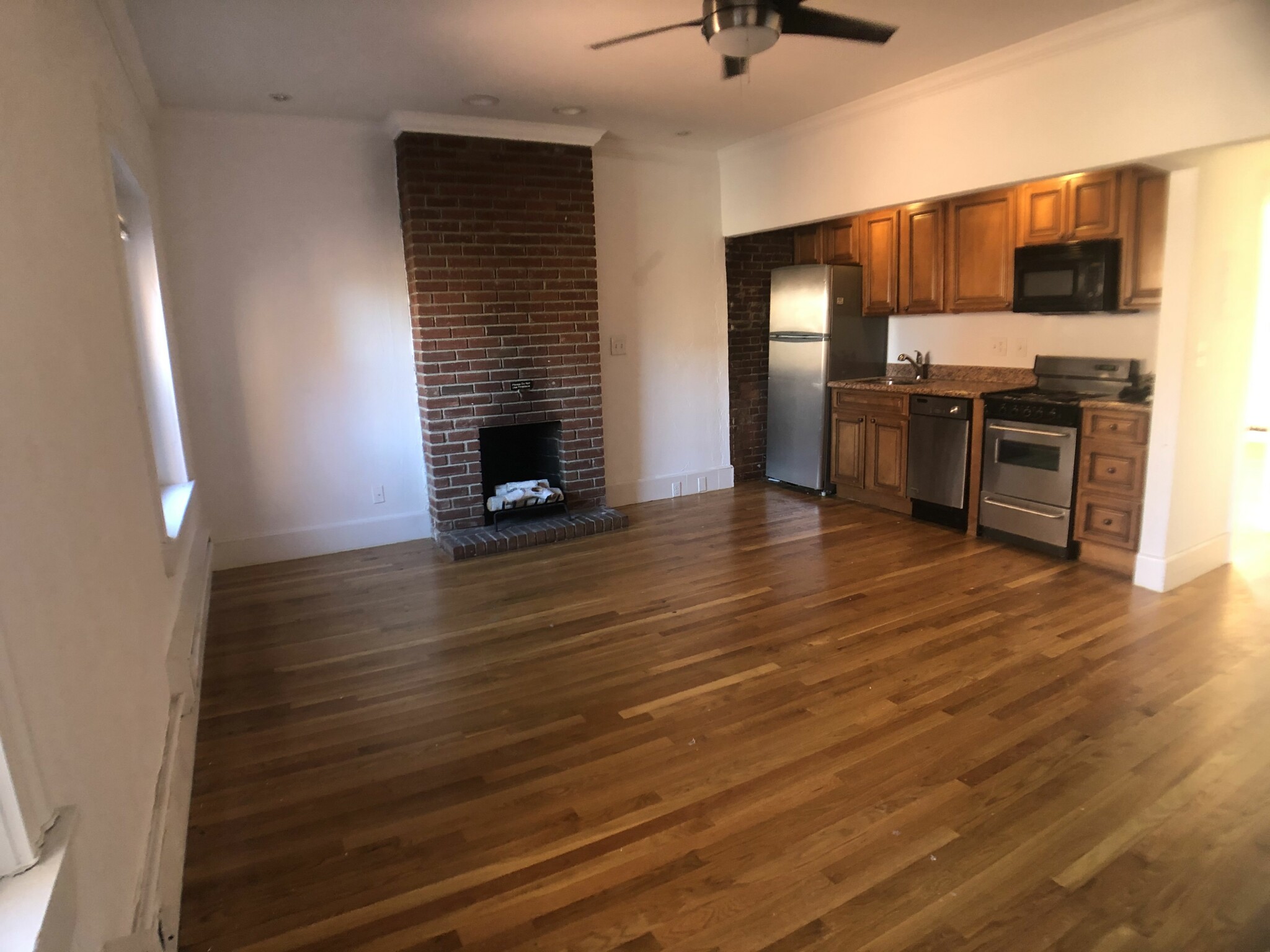 48 Hereford St, Back Bay