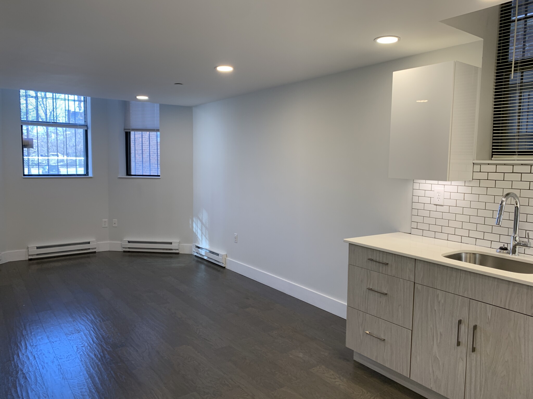 98 Queensberry St, Fenway