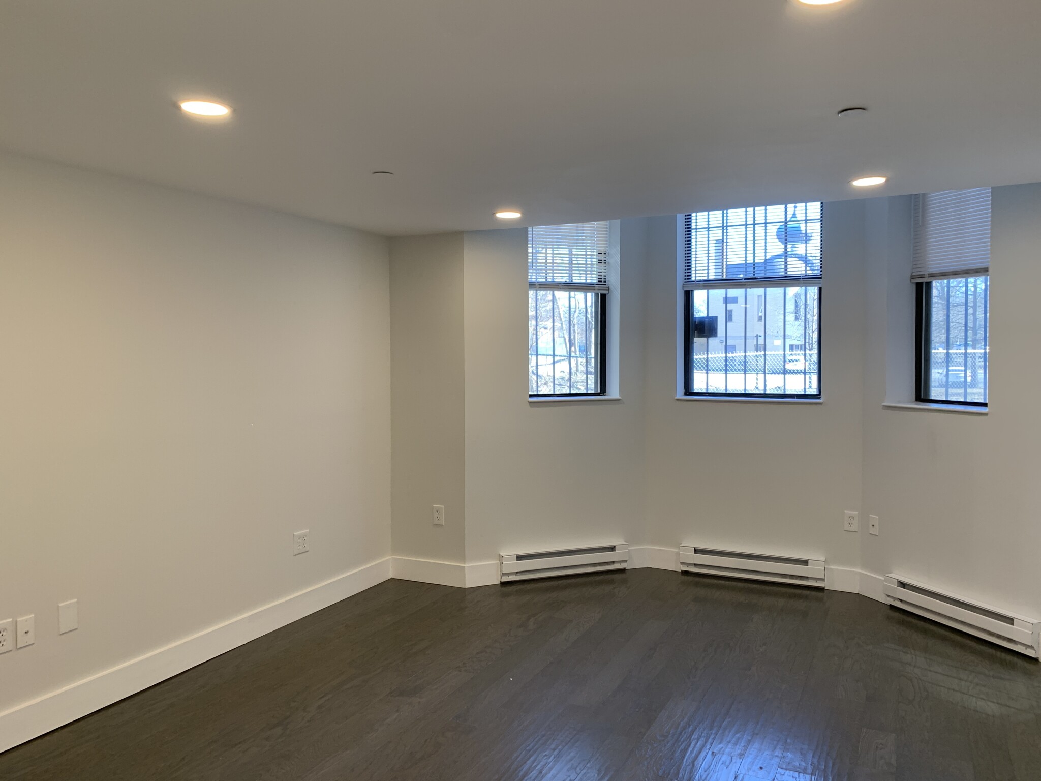 98 Queensberry St, Fenway