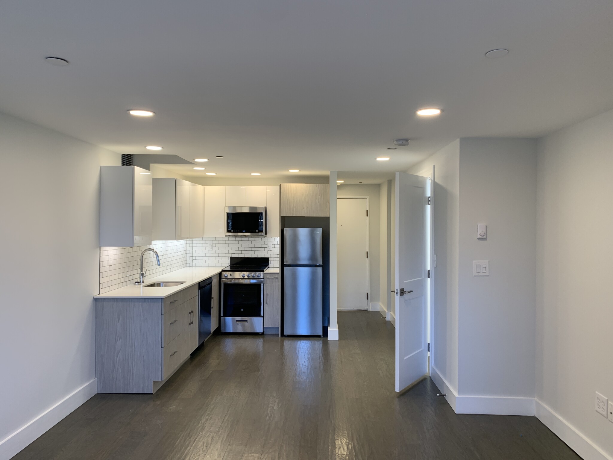 98 Queensberry St, Fenway