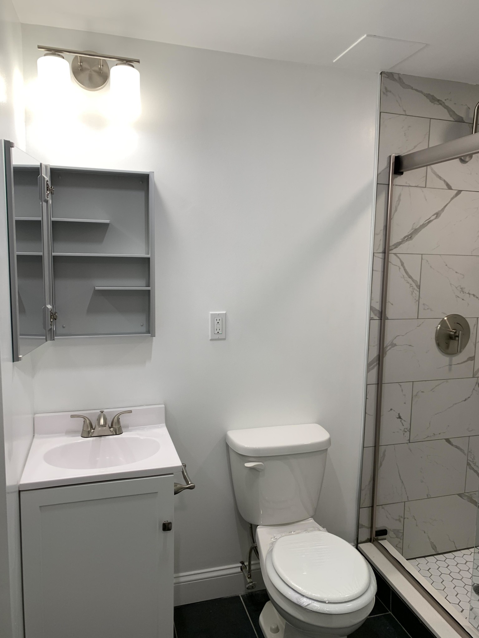 98 Queensberry St, Fenway