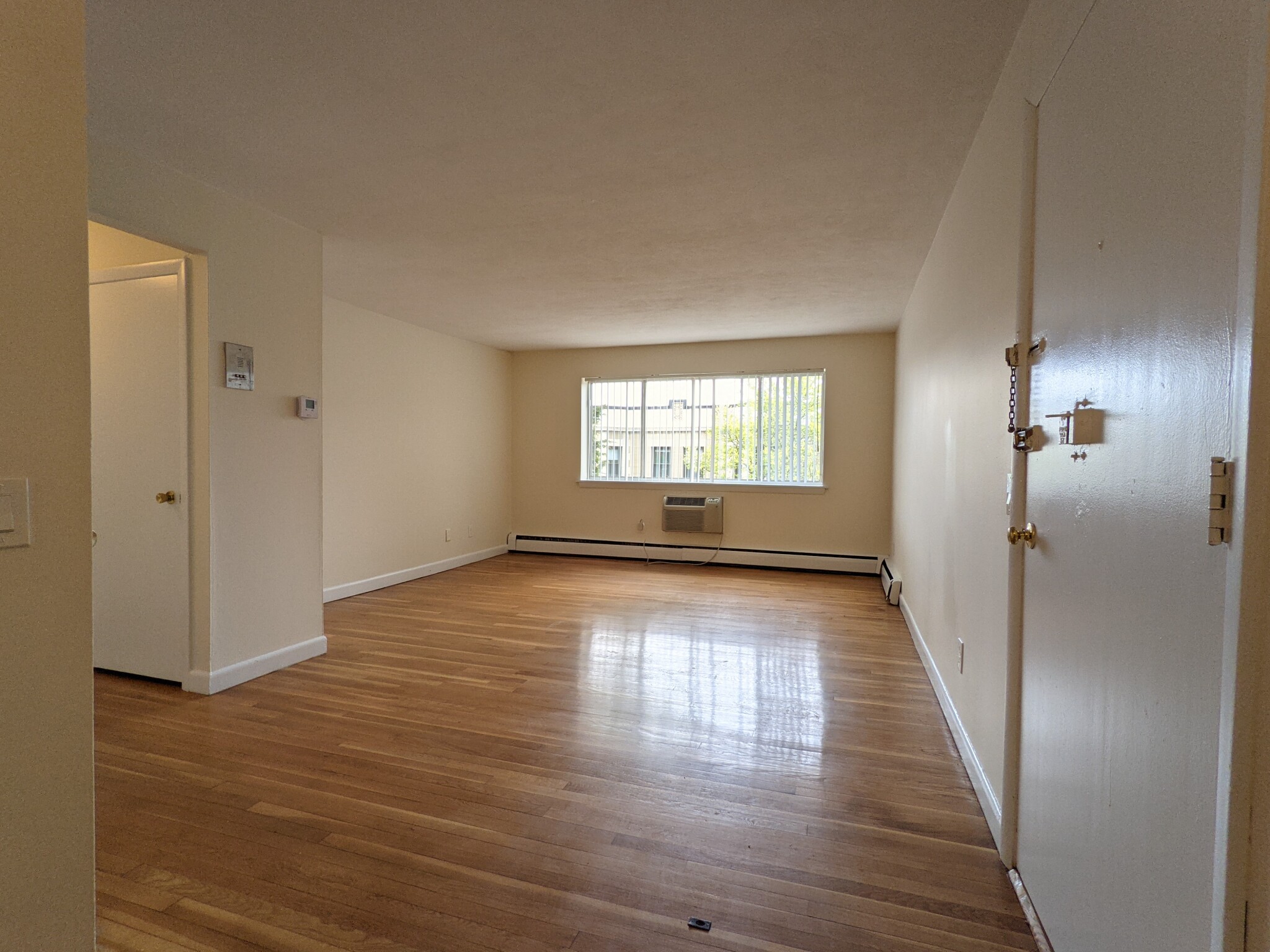 75 Gardner St, Allston