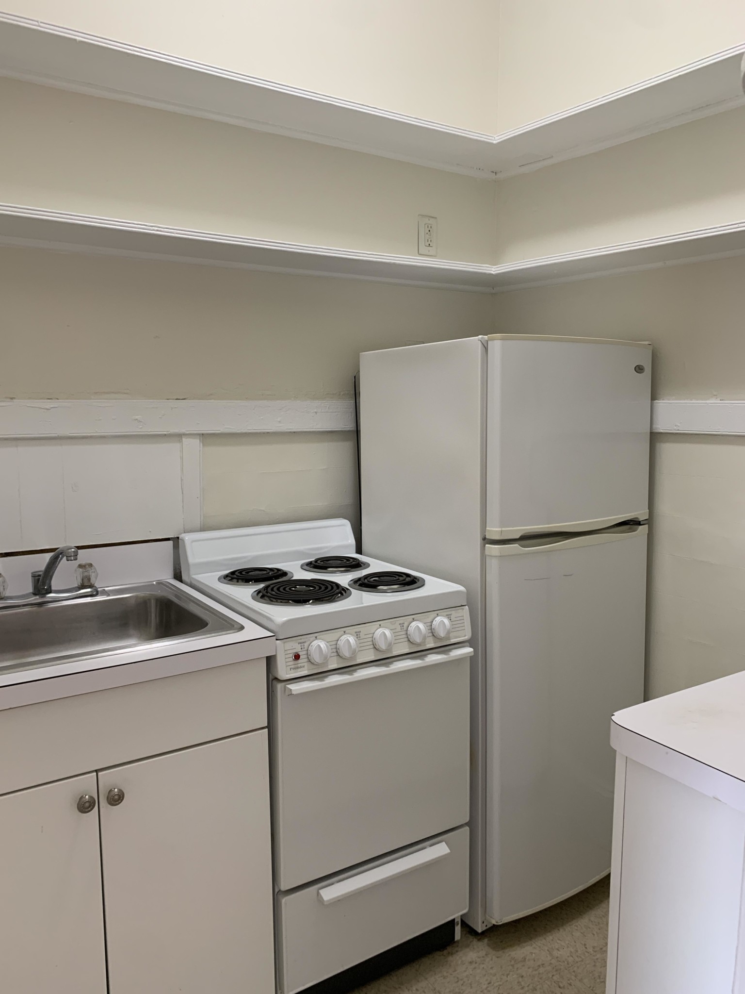 1334 Commonwealth Ave, Brighton