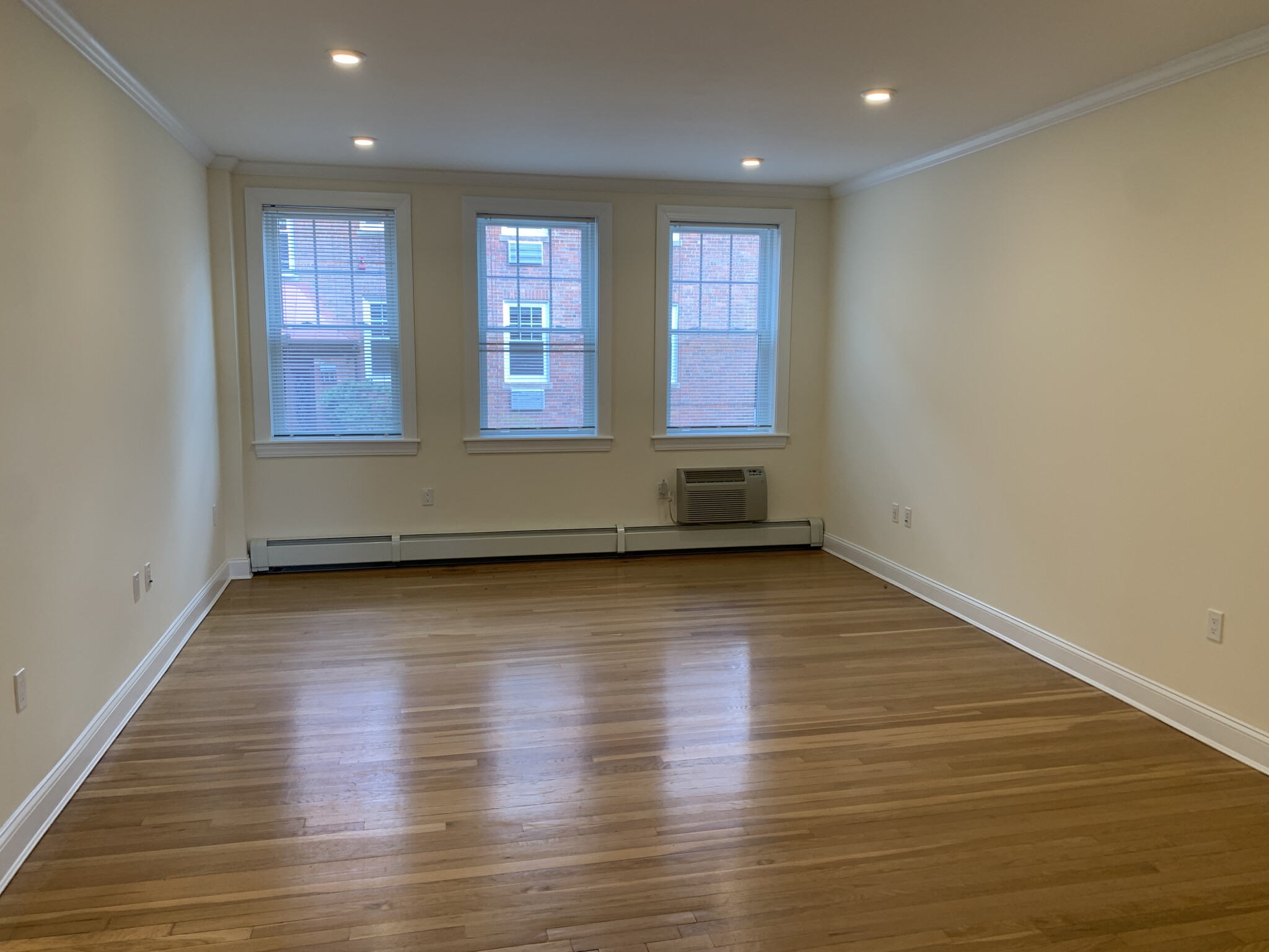 41 Auburn St, Brookline Village