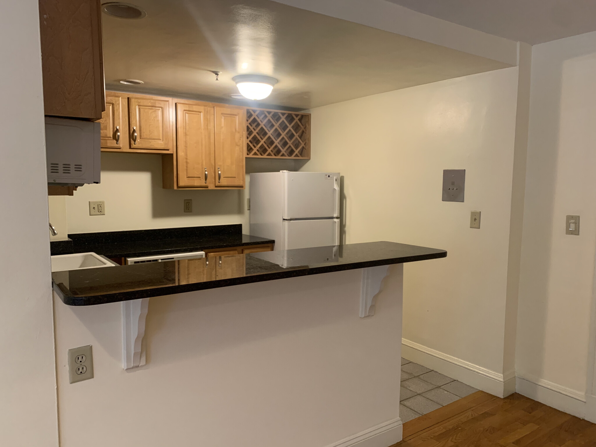 379 Commonwealth Ave, Fenway